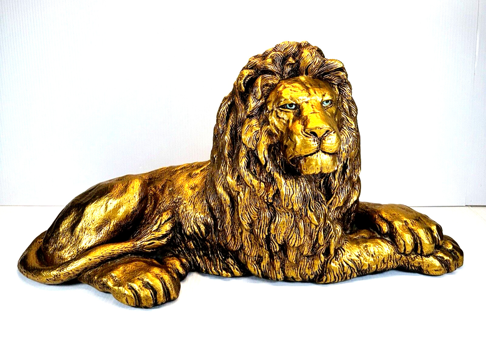 Rare Vintage 1966 Progressive Art Products Gold Lion Chalkware Statue - EUC