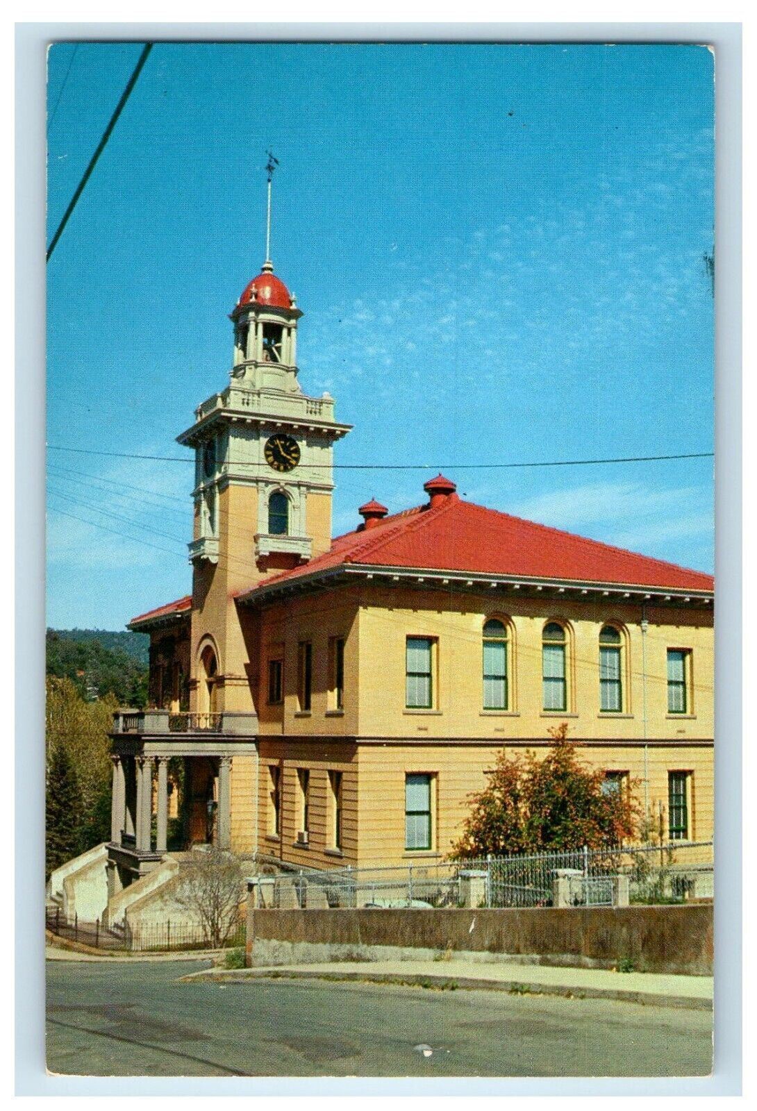c1960 Court House Tuolumne County Building Sonora California CA Vintage Postcard