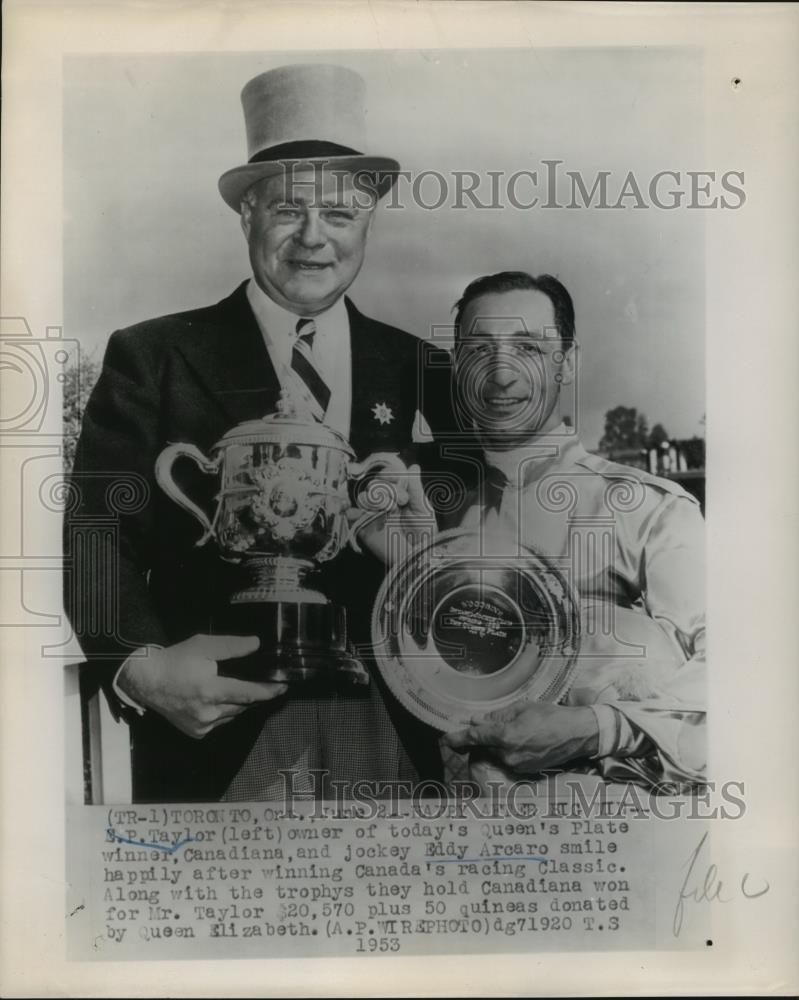 1953 Press Photo E.P. Taylor and Eddy Arcaro win Canada's Racing Classic