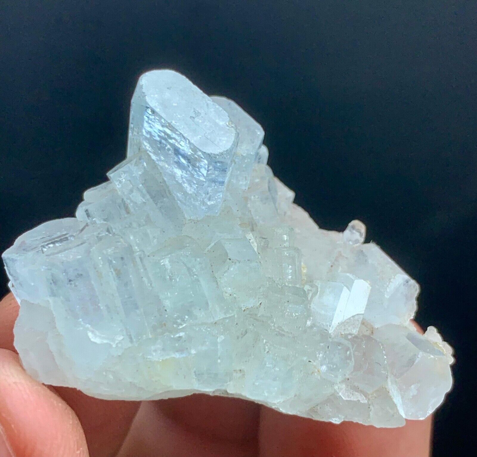 85 CTS Beautiful Aquamarine Crystal From Pakistan