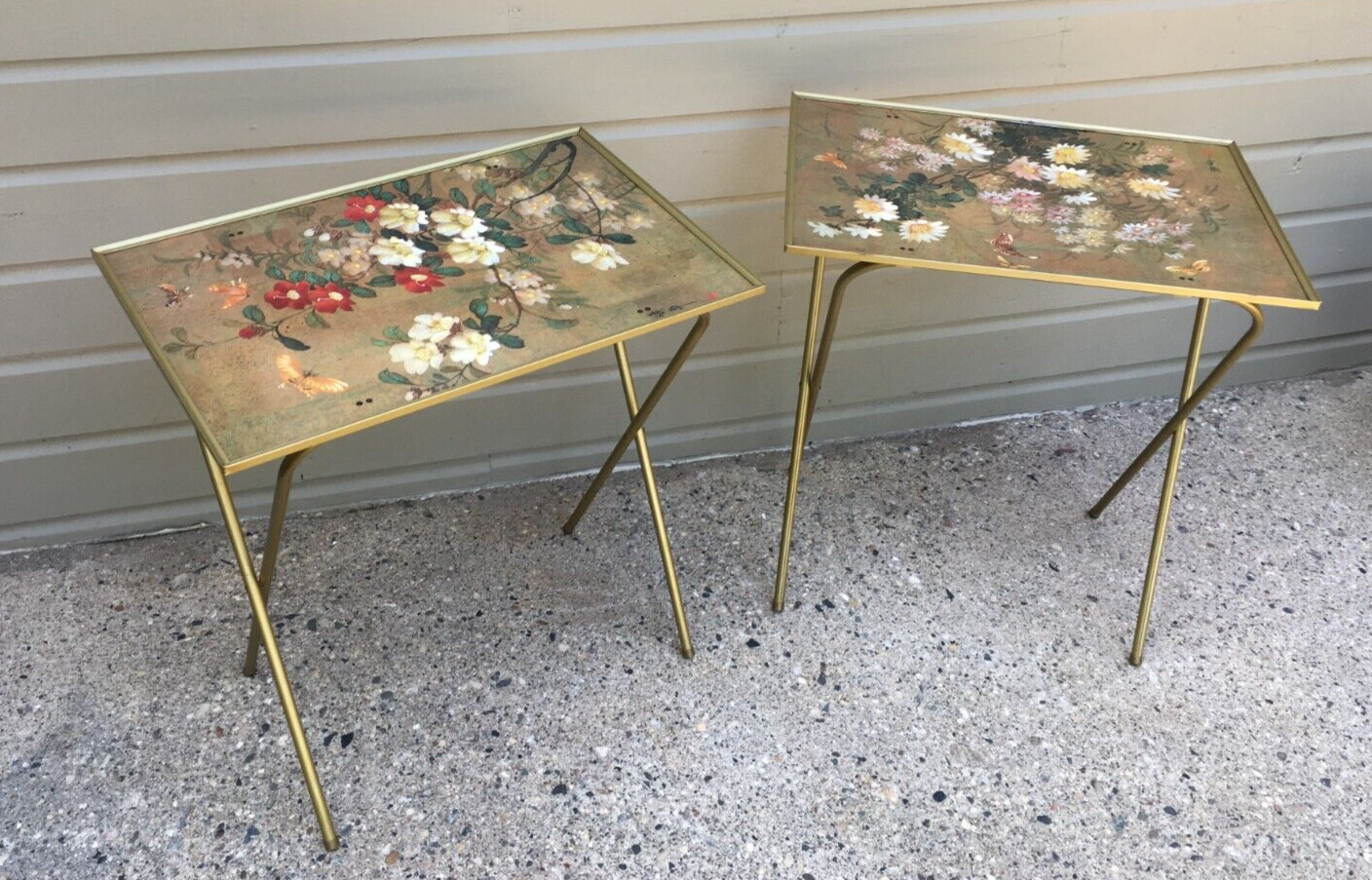 **Set of TWO Vintage MCM TV TRAY TABLES BUTTERFLY FLORAL GOLD Hollywood Regency