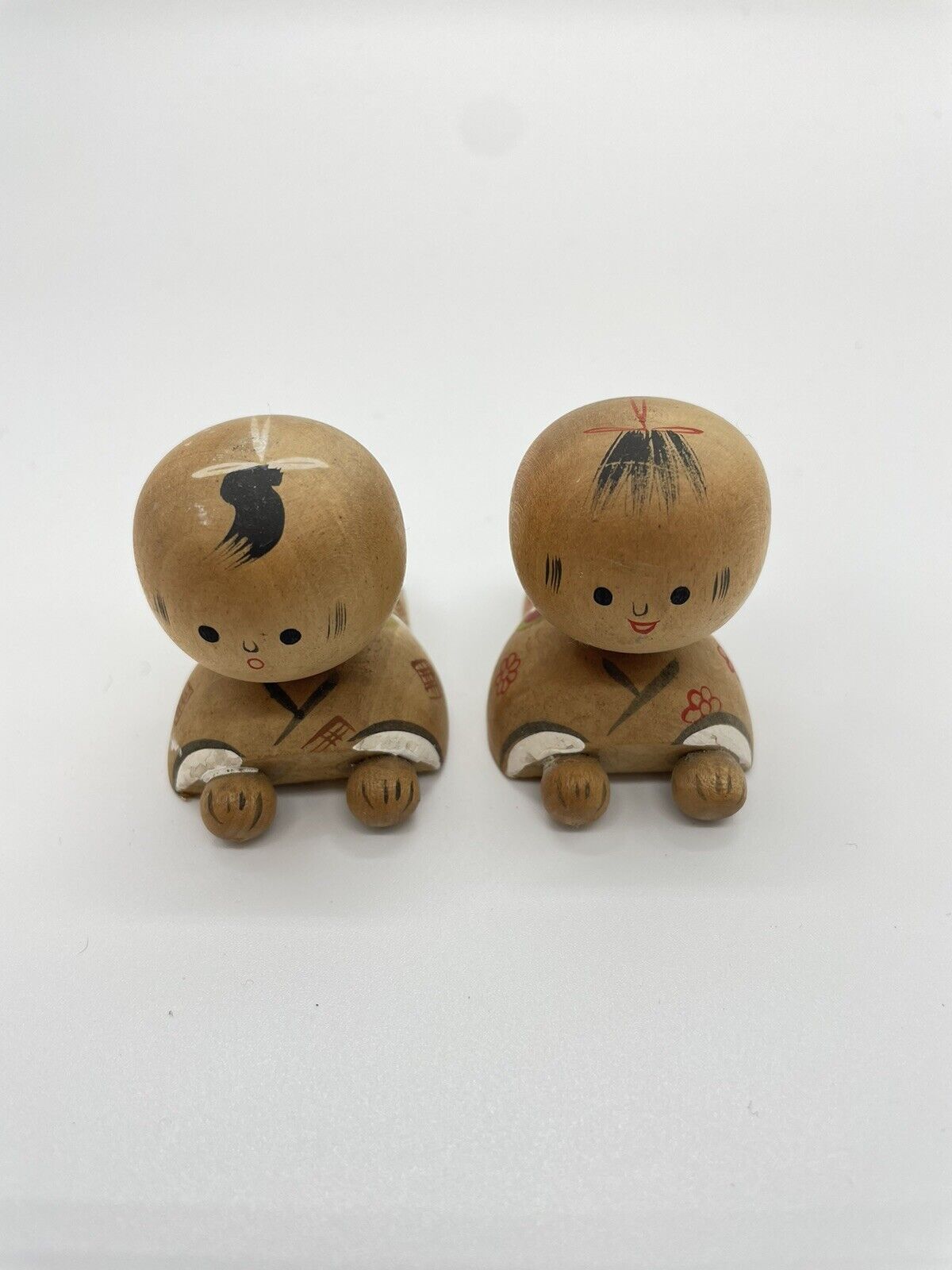 Vintage Sousaku (Creative) kokeshi japanese wooden doll 2 kids K036