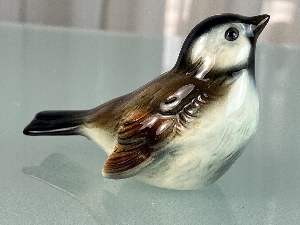 Goebel Bird Figurine Porcelain CV72 3 1/8x4 5/16in - Top Condition 1.Wahl