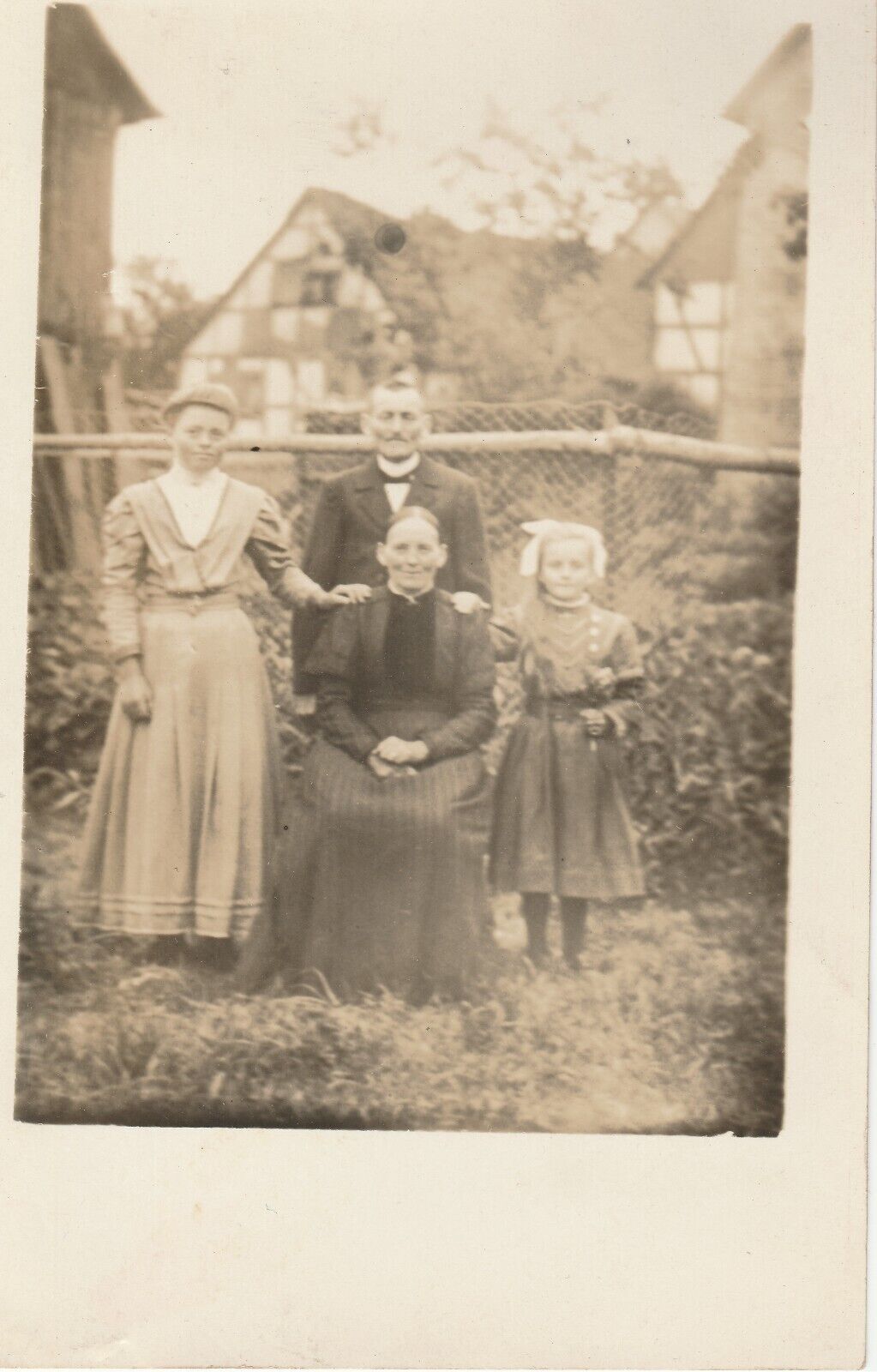 ATQ Family German House postcard Yard Outdoor Tutor Germany 1912 Unused RPPC