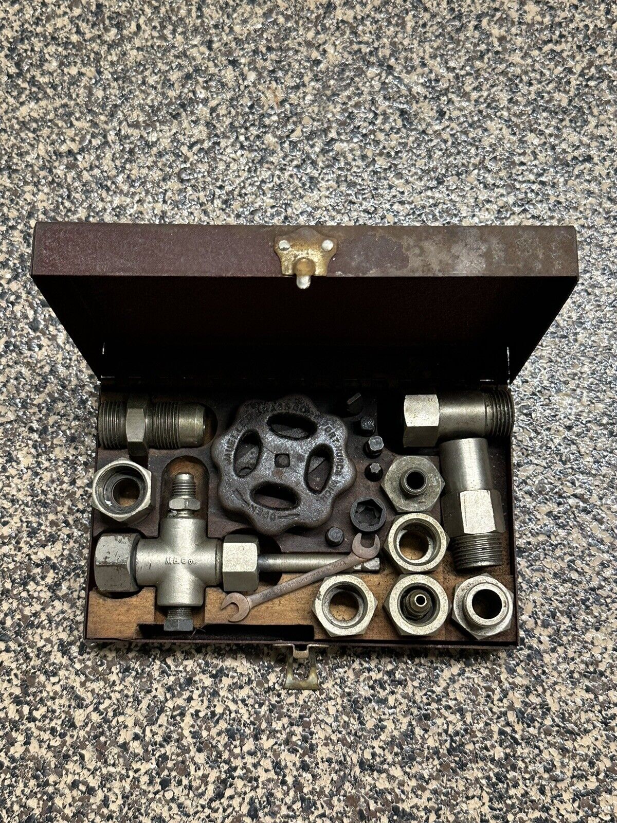 Vintage Mueller Brass Co Charging & Purging Streamline Valve Kit