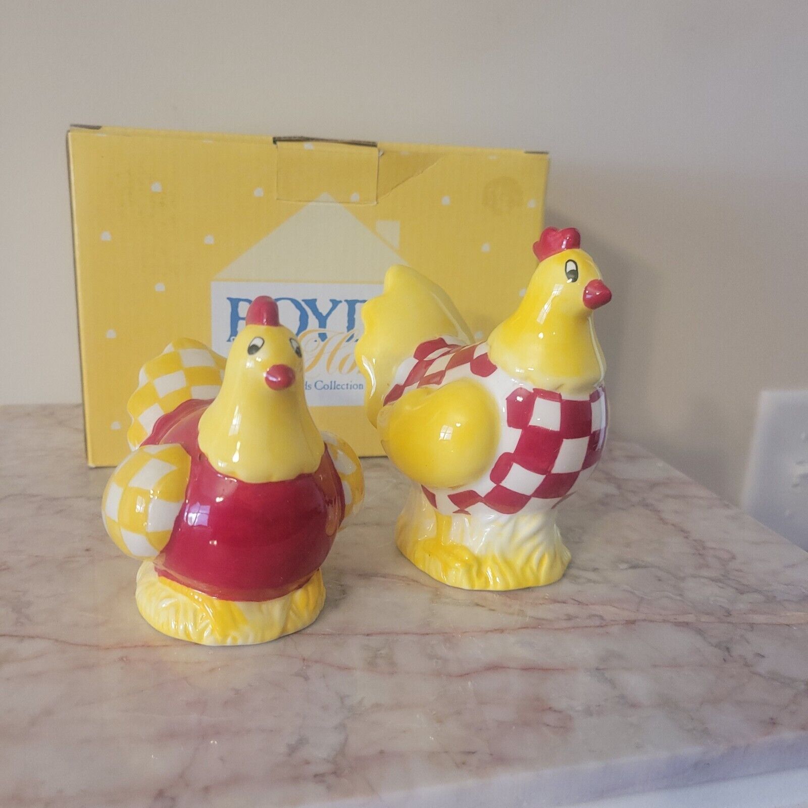 Chicken & Rooster Salt & Pepper Shakers Set Ceramic Yellow Red Large
