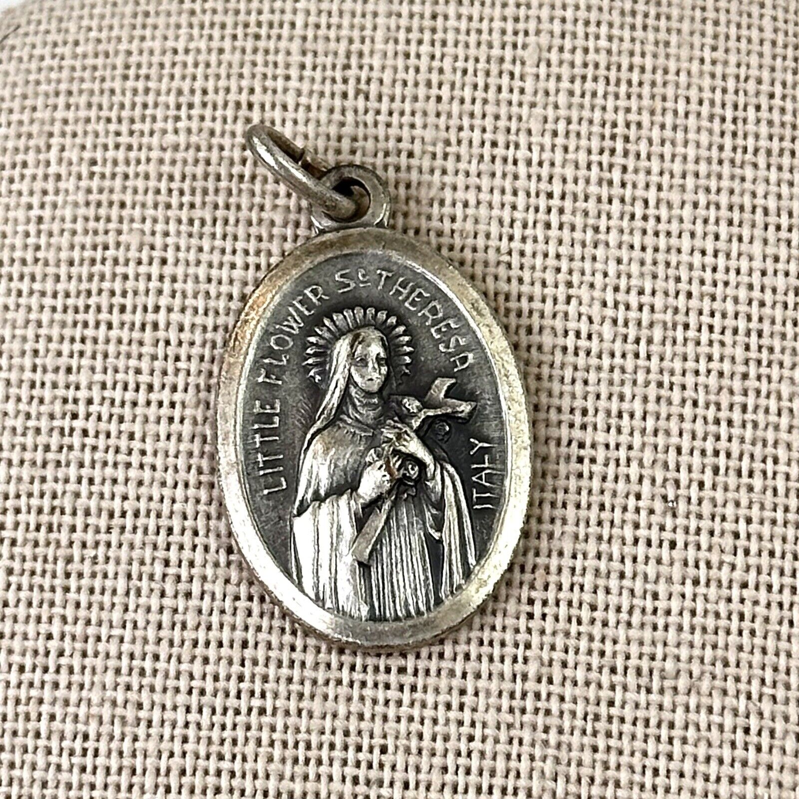 Vintage Catholic Little Flower Saint Therese Religious Medal Marked ITALY