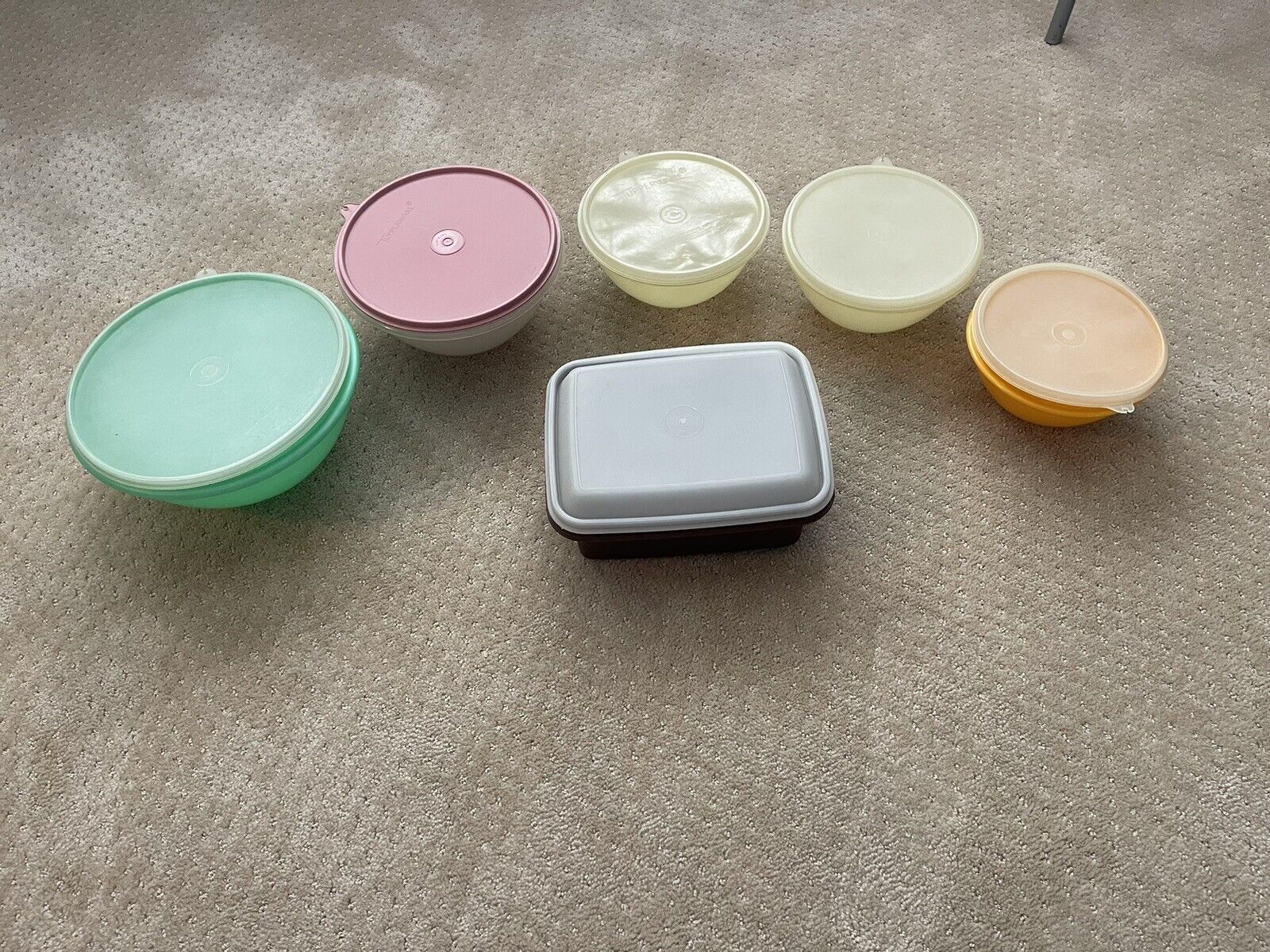 TUPPERWARE (Vtg) Serving Mixing Bowls w/Lids 6 Containers (Sold Separately)