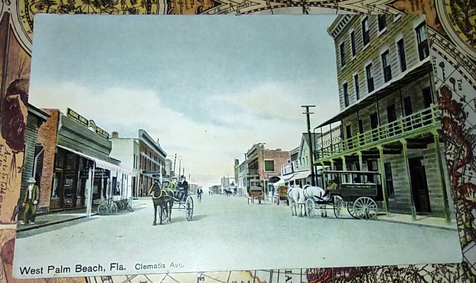 Postcard West Palm Beach FL Florida Lake Worth.  CLEMATIS AVE .  CIRCA 1915.