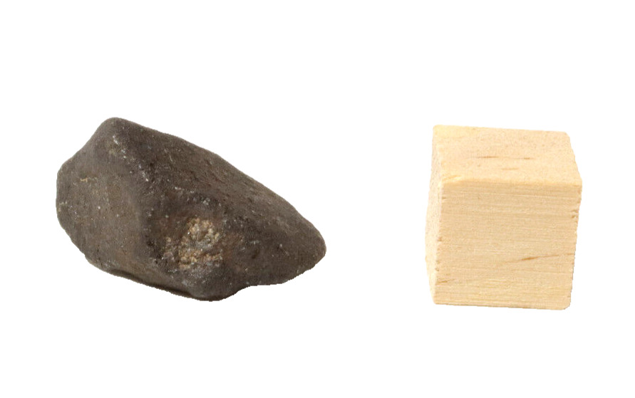 Bassikounou meteorite. H5- 3.58 grams. 100% fusion crusted.