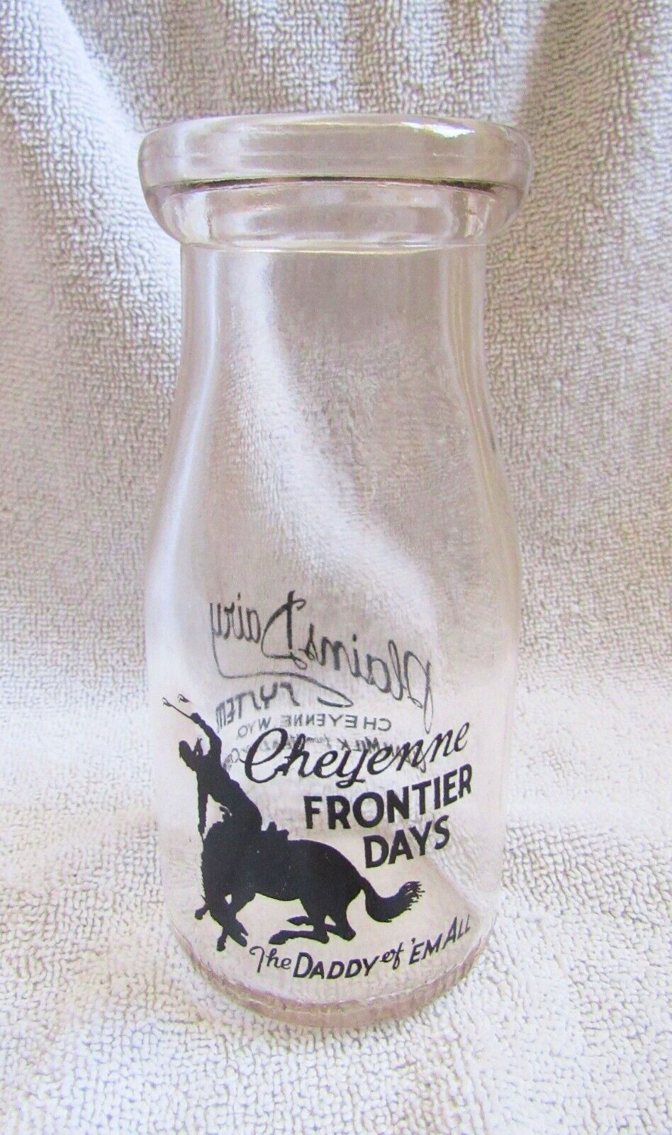Cheyenne Frontier Days Rodeo Souvenir Plains Dairy System Wyoming Milk Bottle