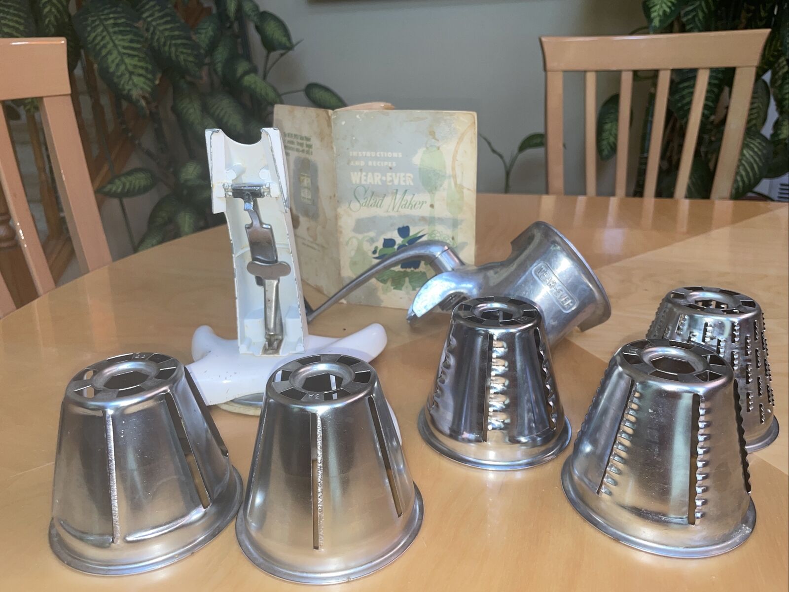 Vintage Wear-Ever Salad Maker Food Processor Replacement Set Of 5 Cones Book See