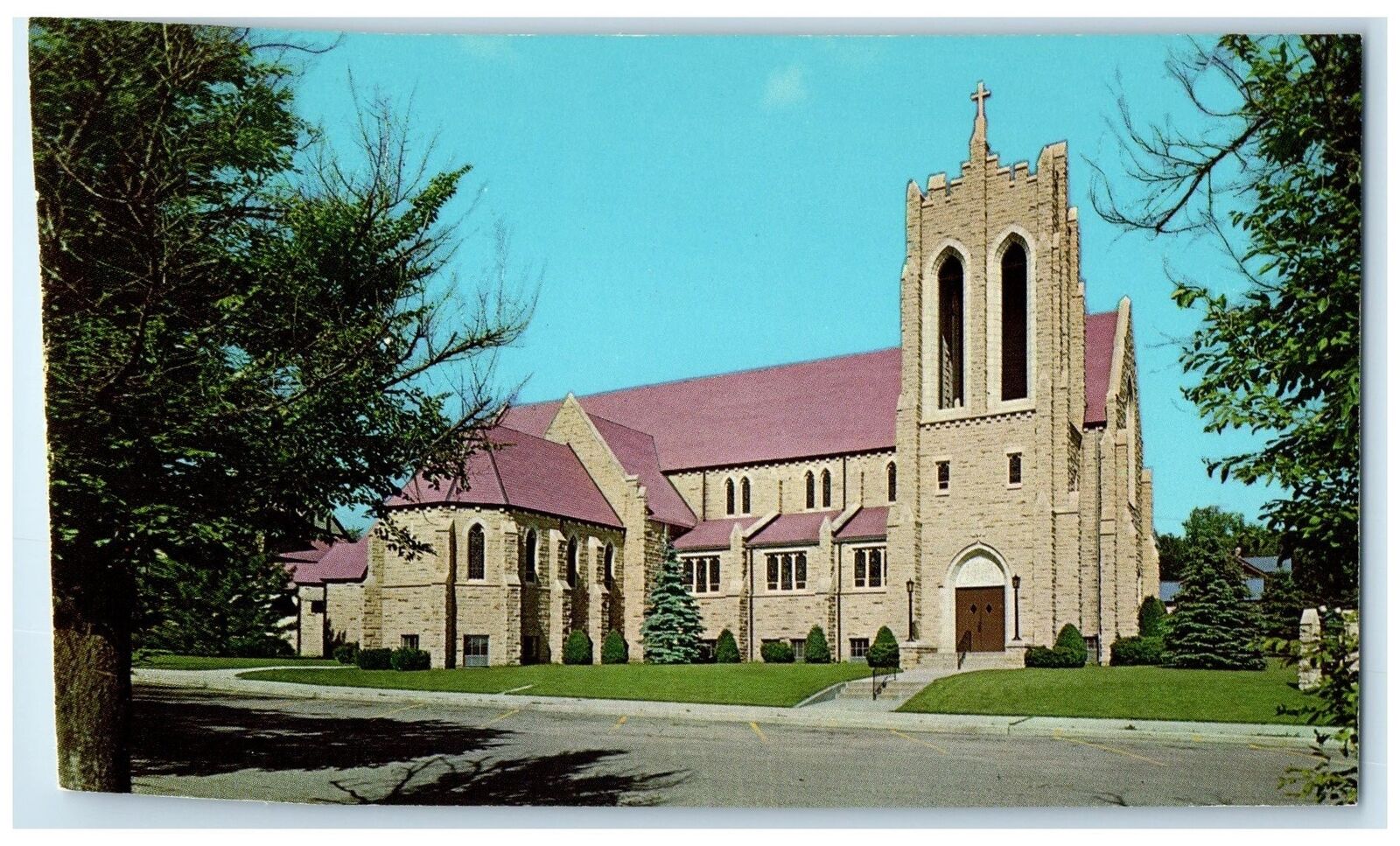 c1950's East Side Lutheran Church Cross Tower Sioux Falls South Dakota Postcard