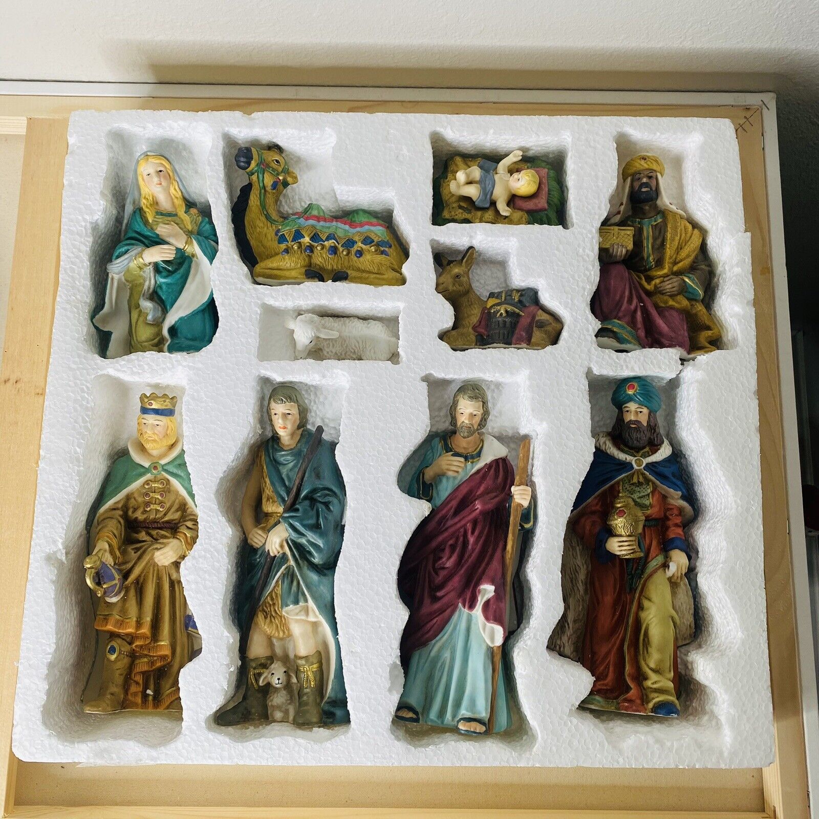 10 Pc Porcelain Nativity Set JC Penney Home Collection Spirit Of The Season VTG