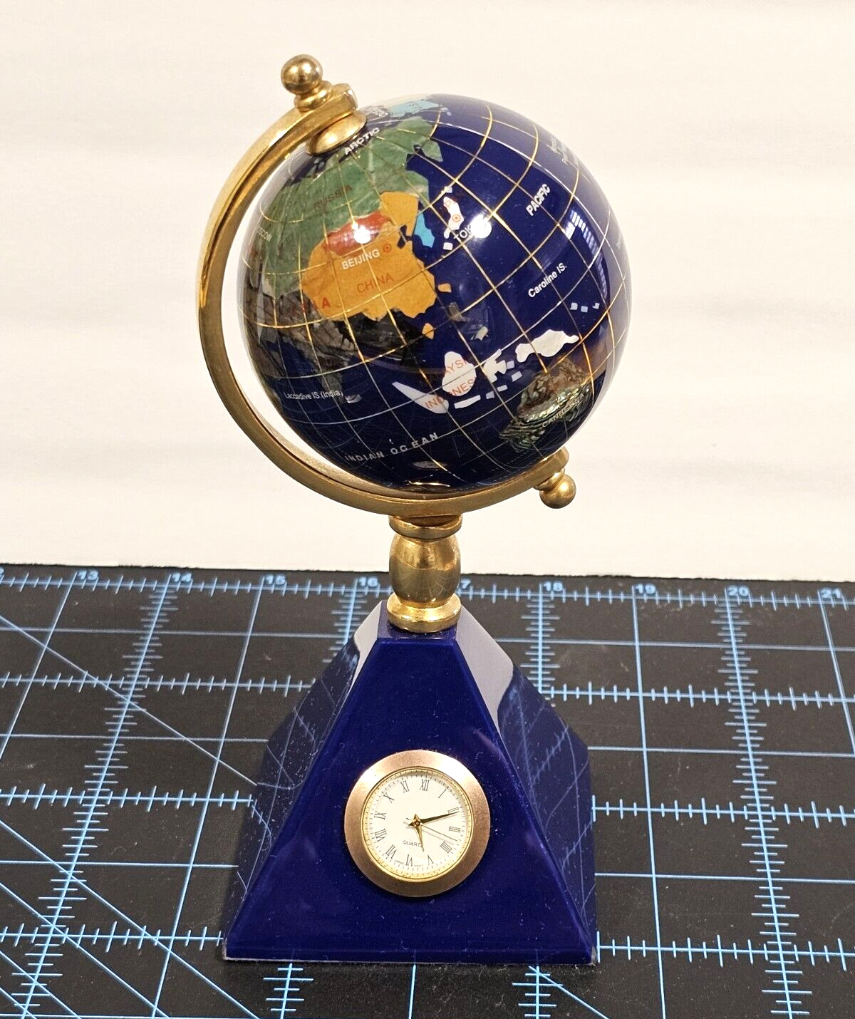 Vintage Mantel Desktop Spinning Blue Globe With Clock 6\