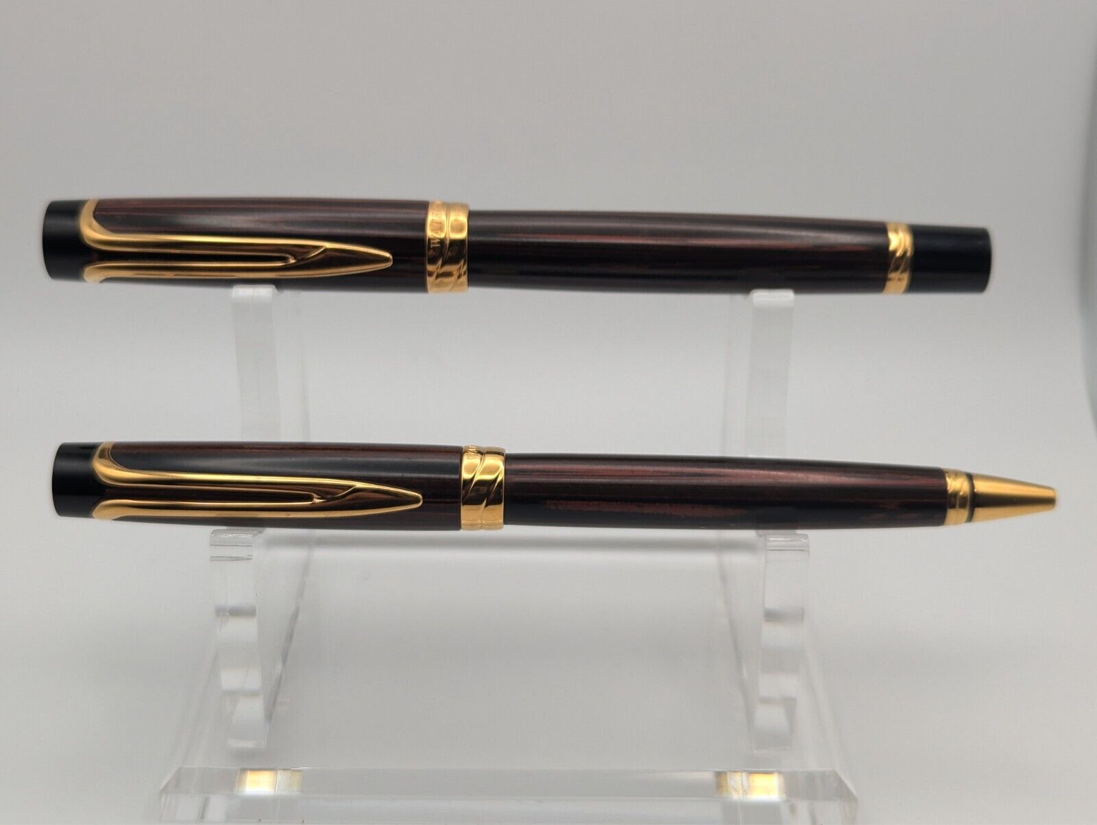 Waterman Liaison Red/Gold Trim Fountain and Ballpoint Pen Set (Pre-Owned)