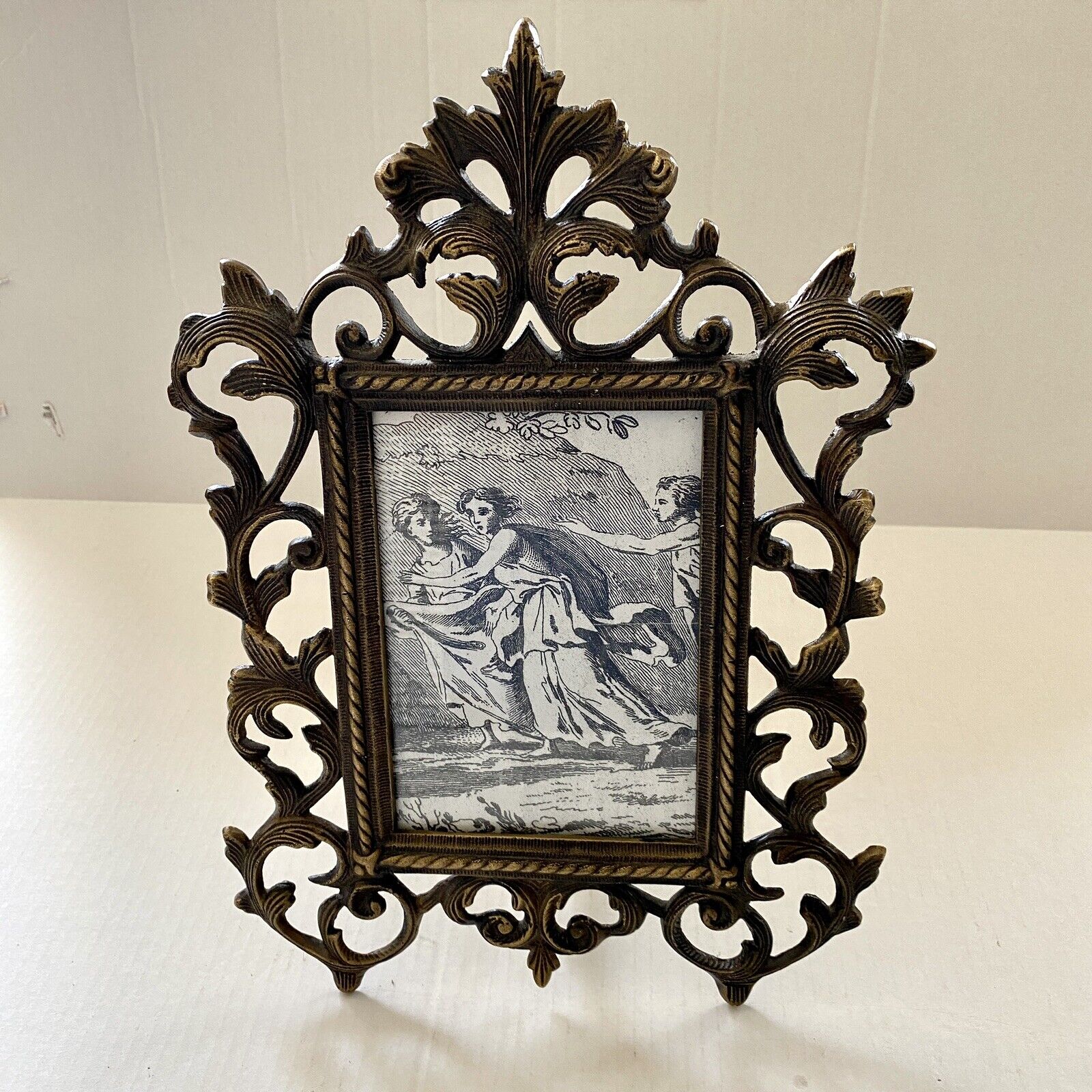 Vintage Victorian Brass Ornate Metalware Picture Frame Easel Style 14 x 10 in