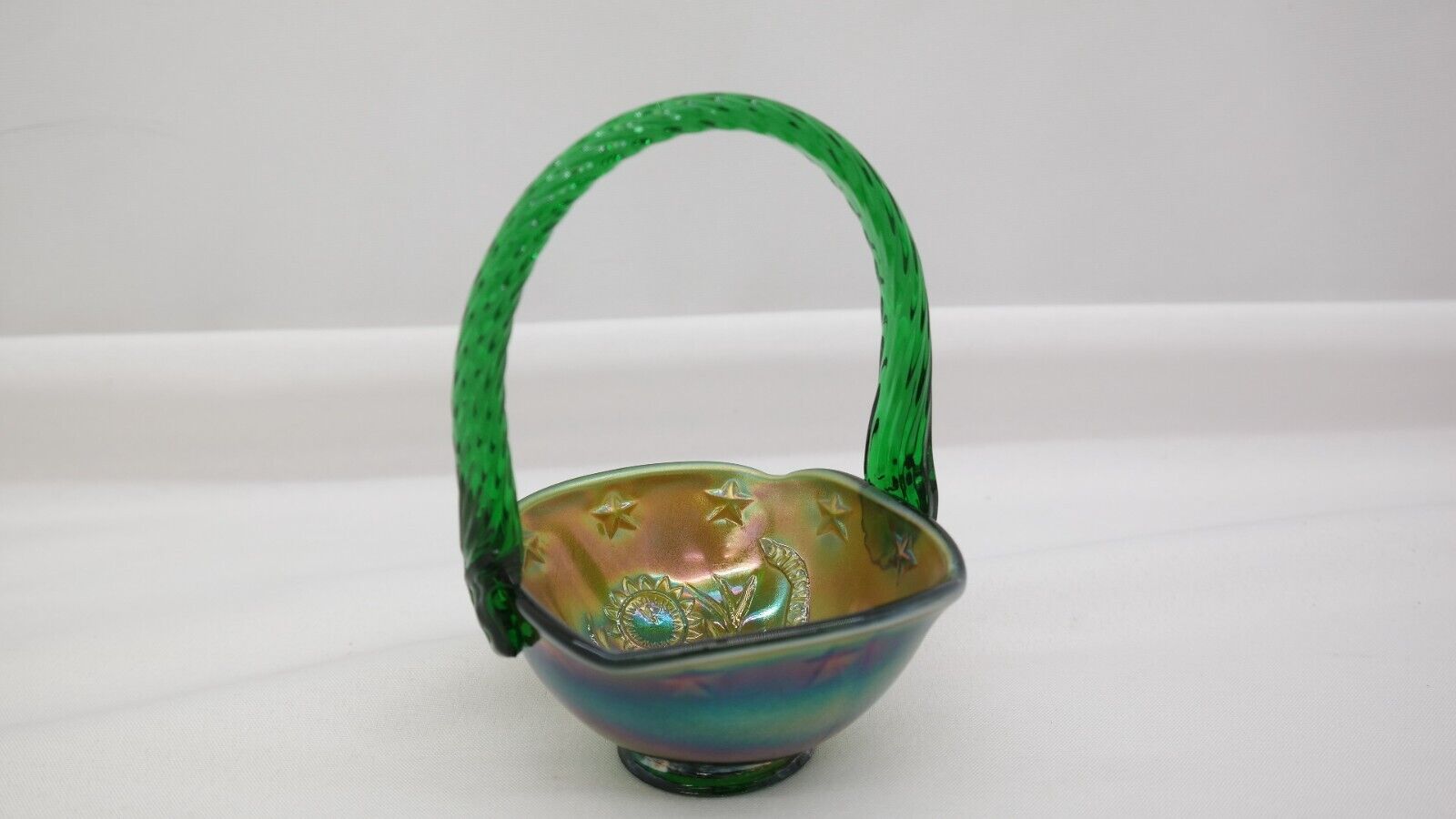 Fenton Elk Mini Glass Basket Iridescent Green Dorothy Taylor    VY
