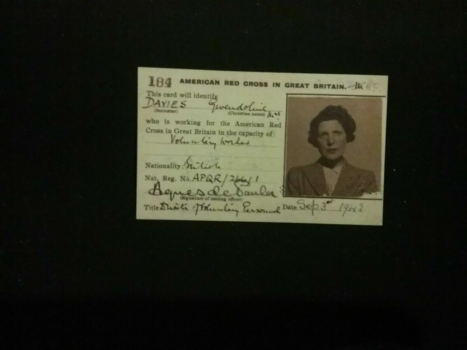 1942 AMERICAN RED CROSS PASS FOR AN AMERICAN WOMAN ON SERVICE IN BRITAIN (Repro)