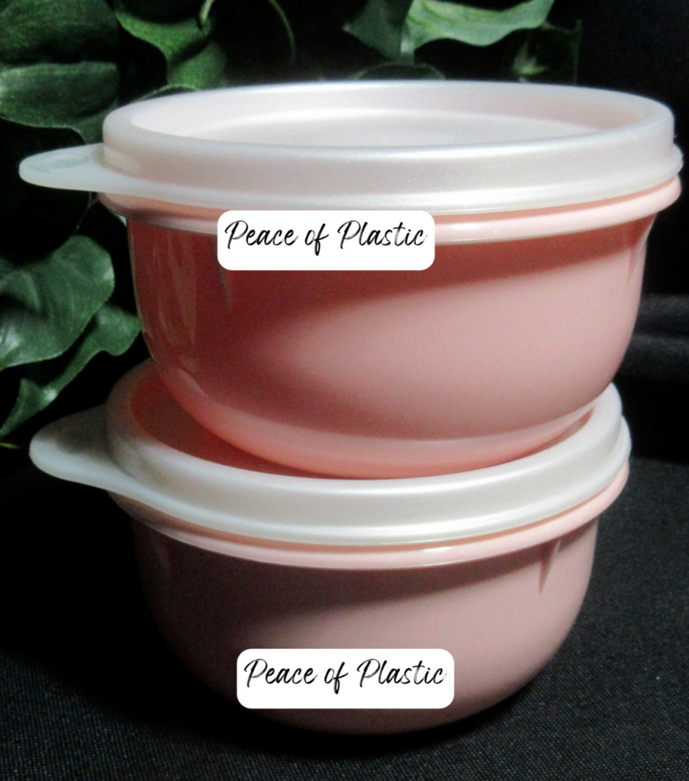 Tupperware Set 2  PINK BLUSH Ideal Little Bowls w/  Lids  8 Ounce Snack Cups