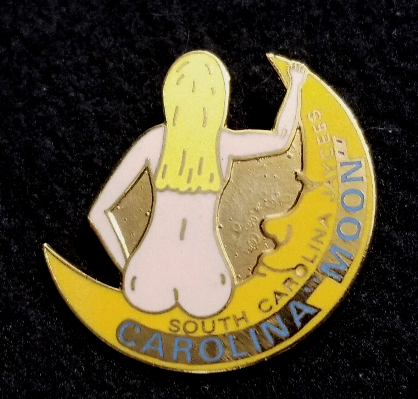CAROLINA MOON South Carolina Jaycees  Pin Blond Girl Cheeks on Moon Collectible