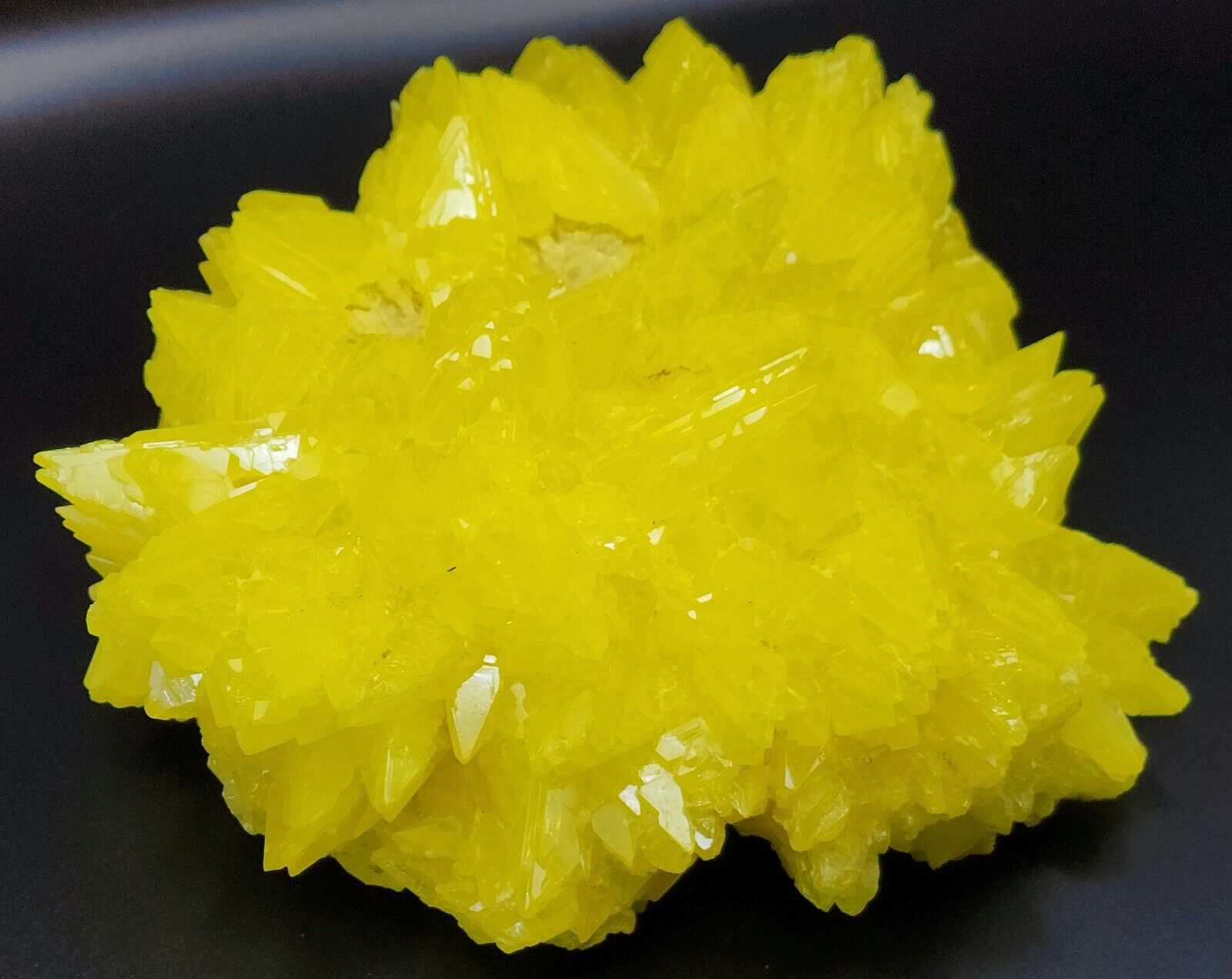 Sulfer Crystal 1026 Grams  (1kg & 26grams) Sicily