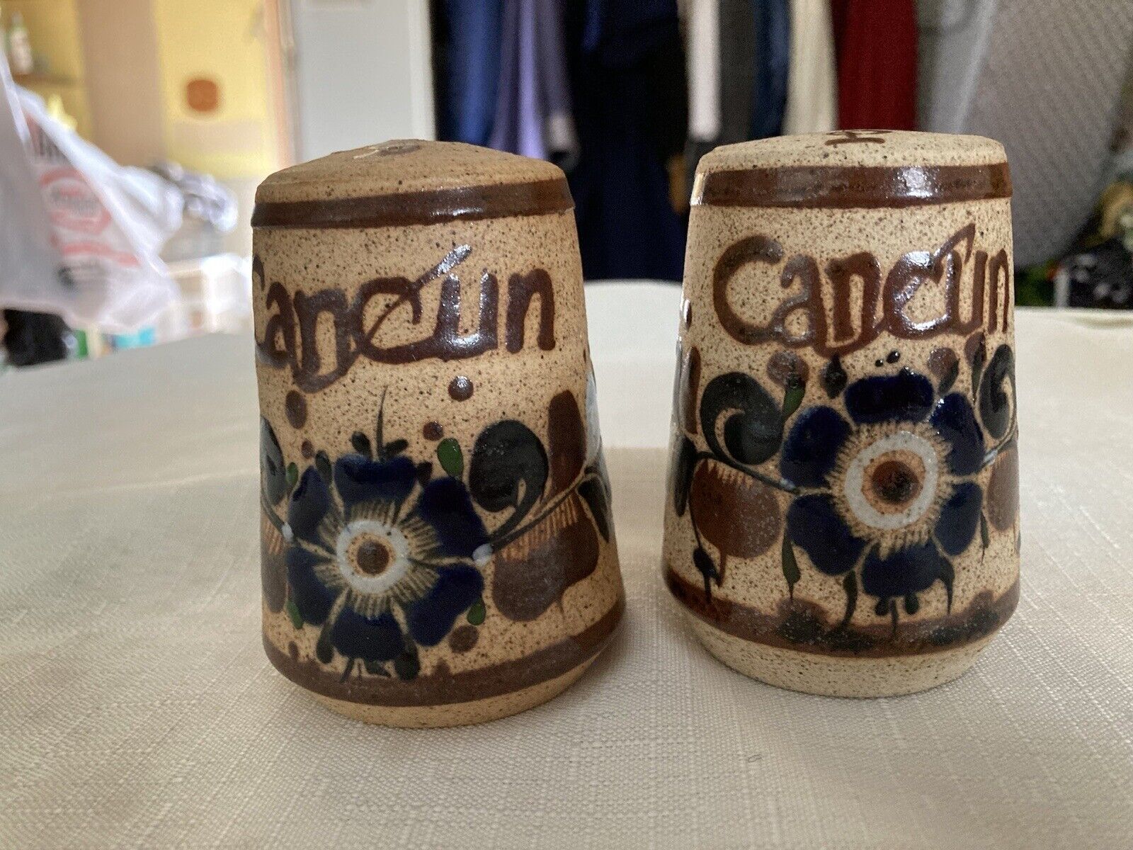 Netzi Mexico Sandstone Pottery Hand-painted Cancun Salt/Pepper Set