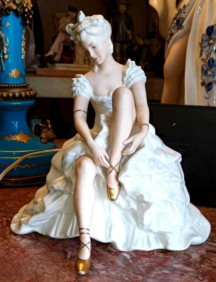 Antique German SCHAUBACH KUNST Seated Ballerine Fixing her slipper, 7.75\