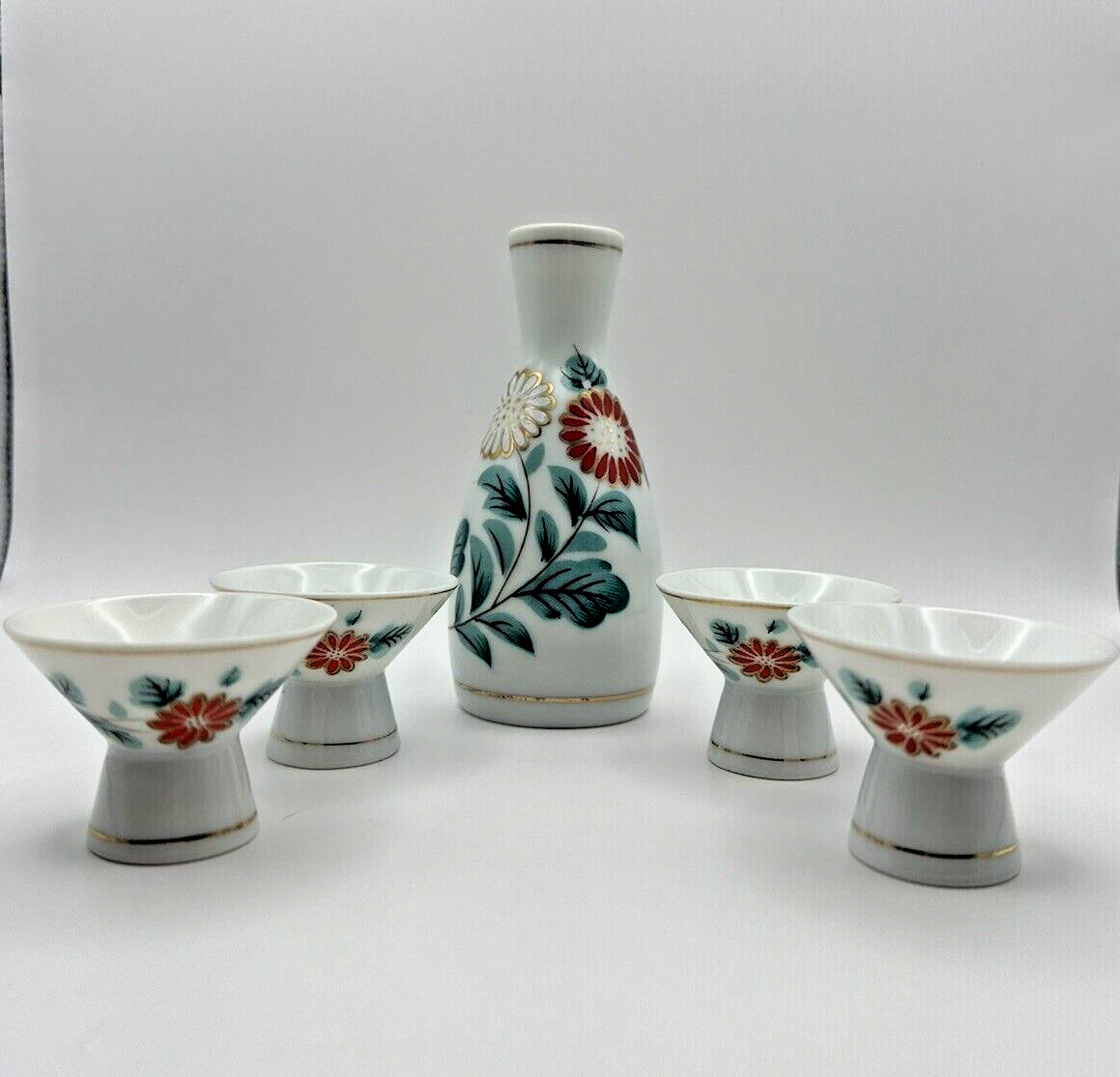 Japanese Fine Porcelain White Flower Sake Set Bottle 4 Cups Signed Vintage 5.5”