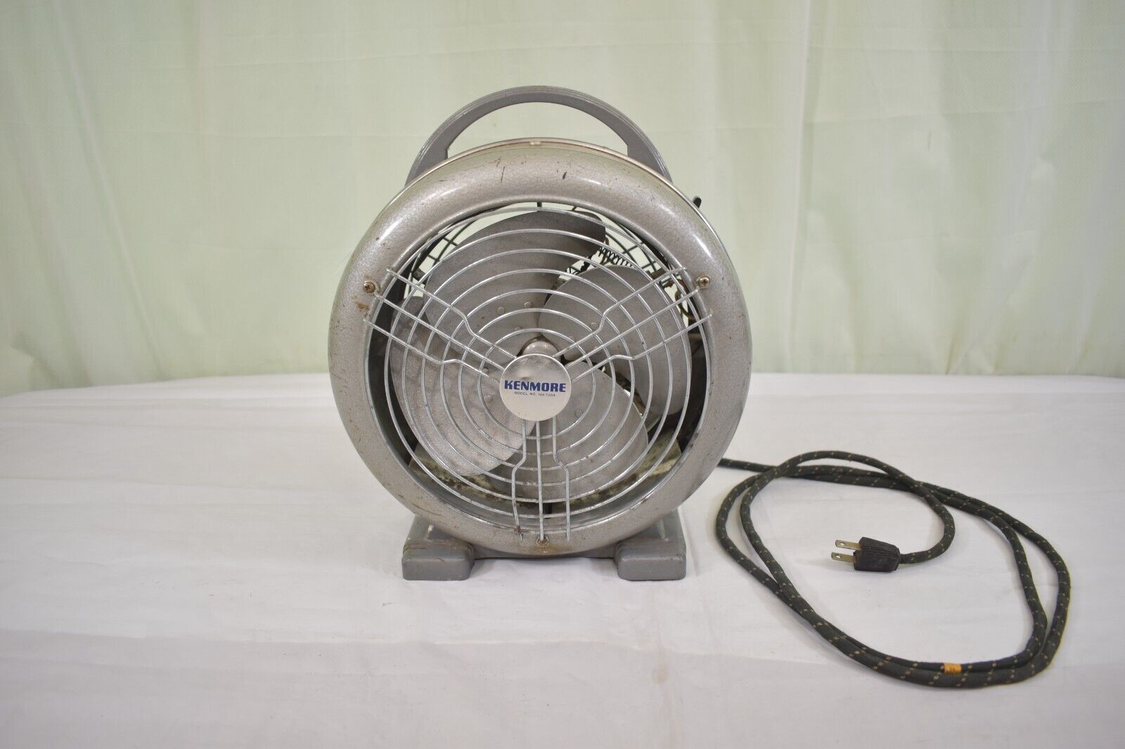 Vtg 50's Mid Century Industrial KENMORE Grey Metal Table Desk Fan / Heater Works