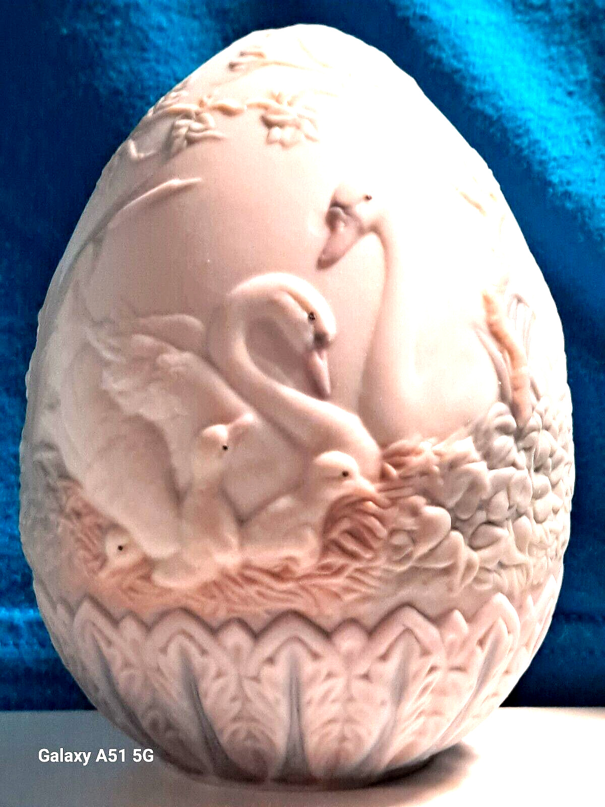 Lladro Annual Limited Edition SWANS Porcelain Egg by Cabin Vintage 1994