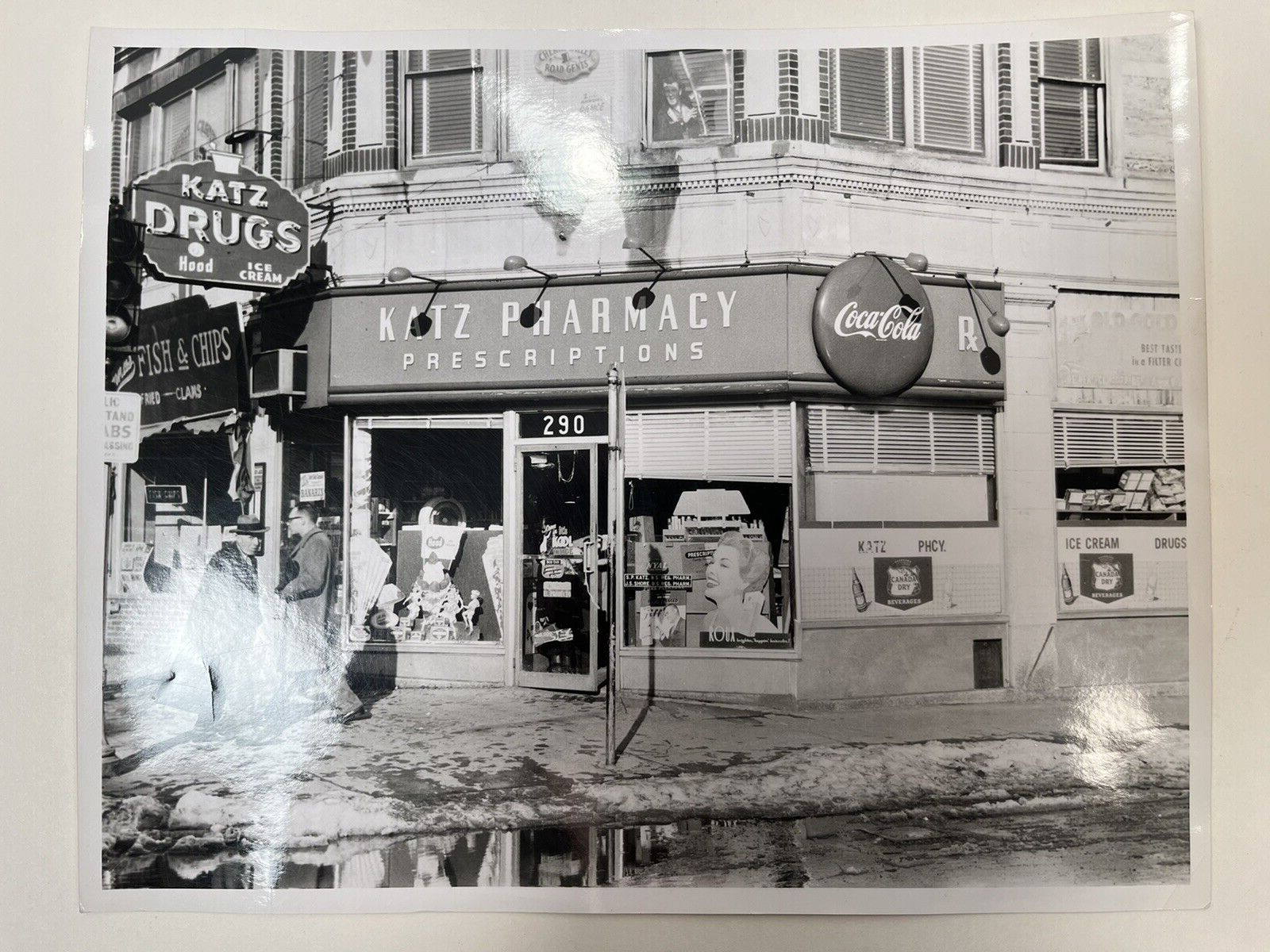 LOT 1950s PHOTOS AND STOCK CERTIFICATES KATZ PHARMACY of BOSTON  & FRAMINGHAM MA