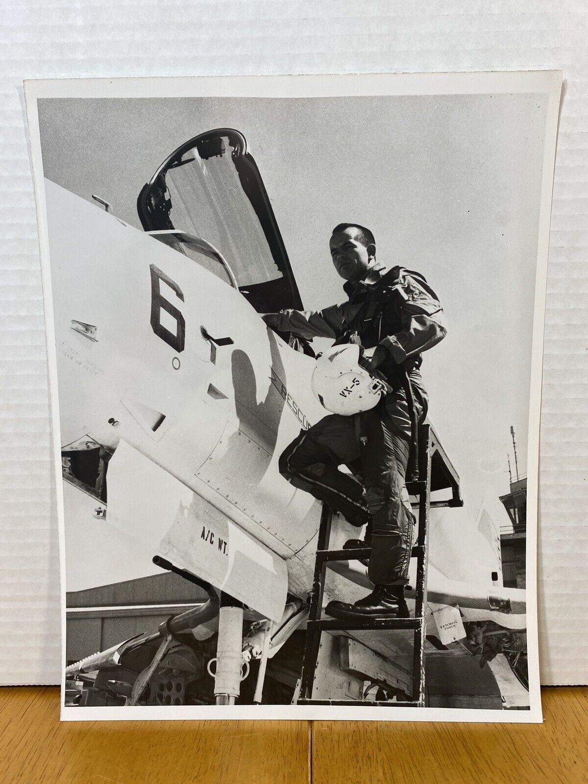 DOUGLAS A-4 EX-5 SKYHAWK NAVY PILOT WARD - XE 5064 STAMPED ON THE BACK SEP-1966