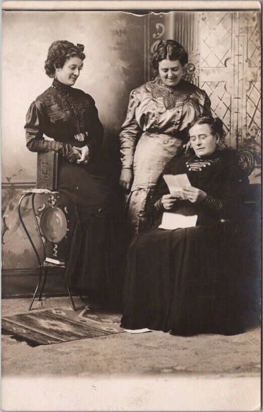 1910 LA CROSSE, Kansas Studio RPPC Postcard 3 Ladies in Nice Dresses / Fashion