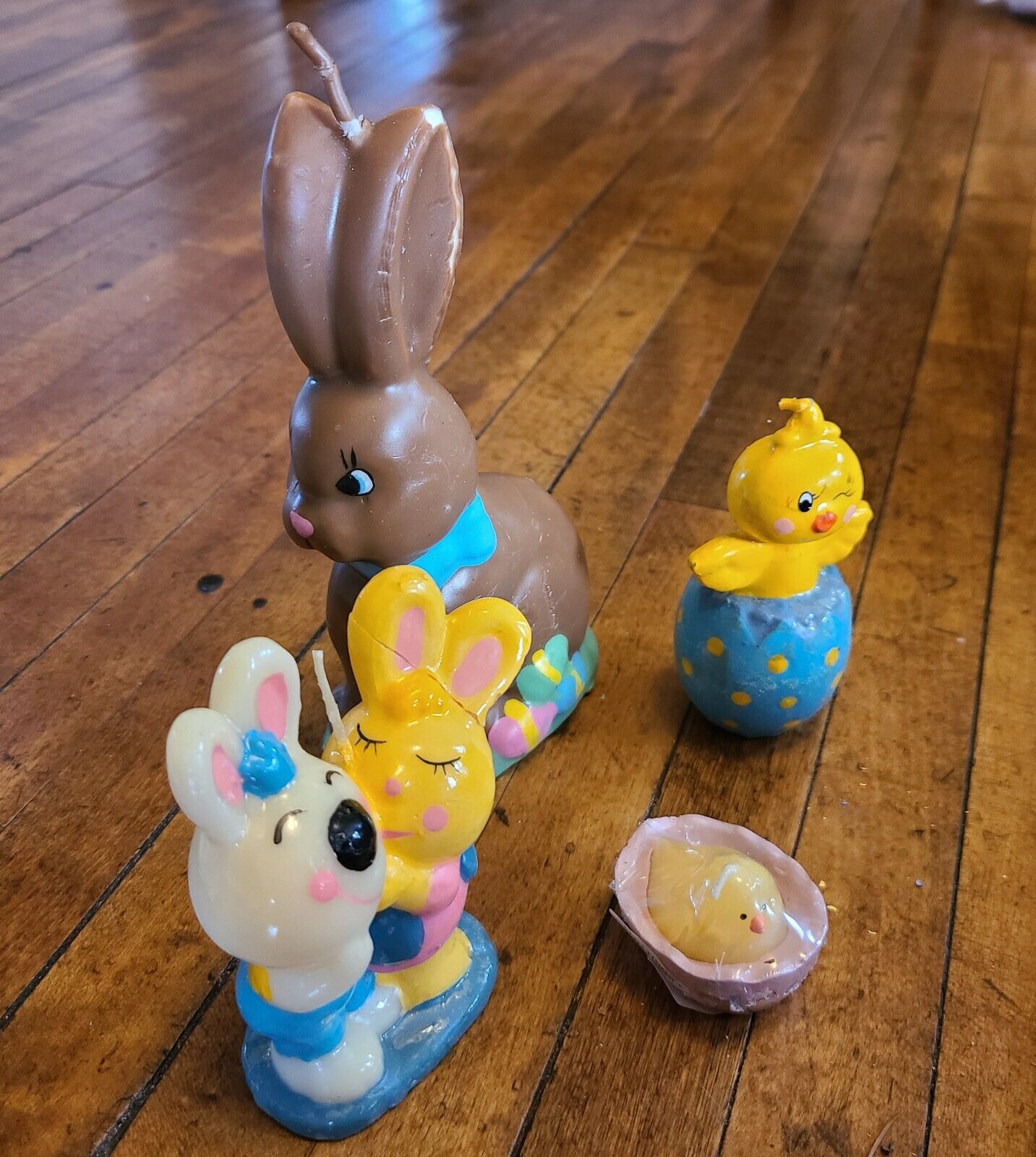 4 Vintage Easter Figural Candles  Bunnies and Chicks 1.5-8 Inch Tall