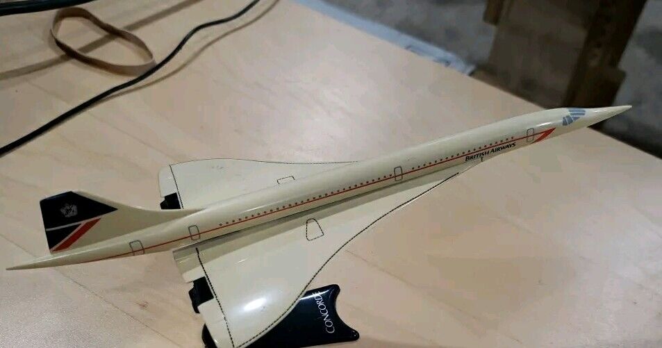 Vintage Concorde Jet Plane Display British Airways Model Airplane 