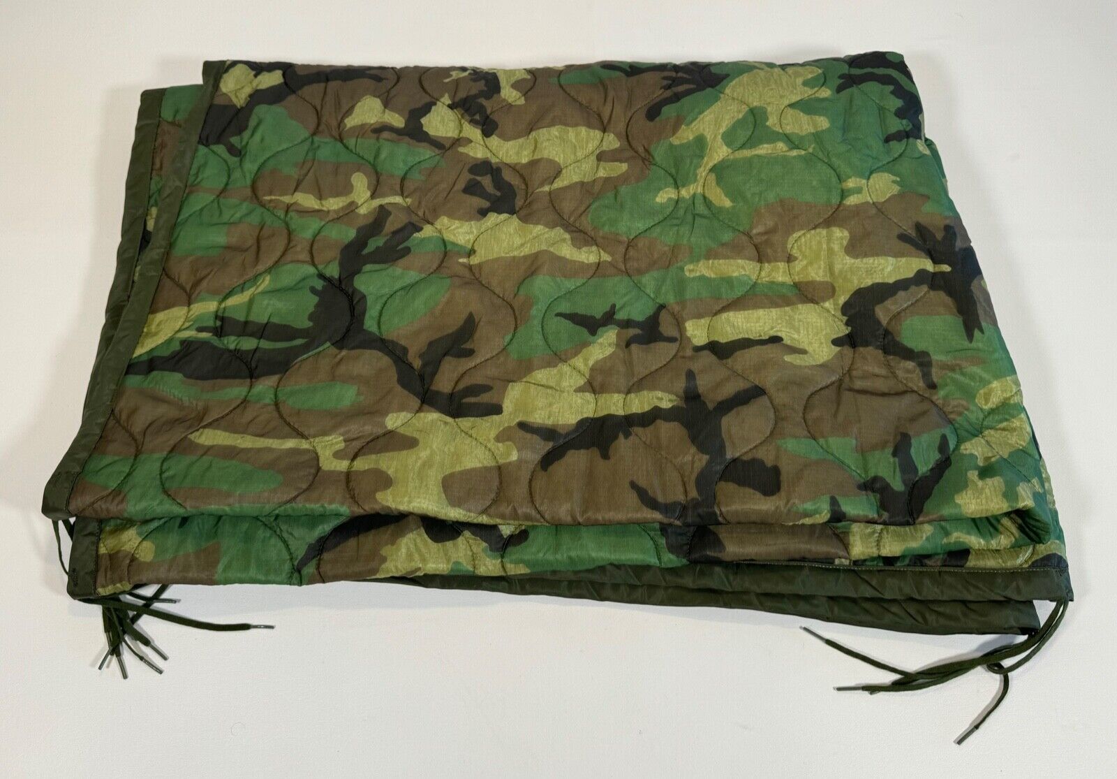 Genuine USGI Military Wet Weather Poncho Liner Woobie Blanket Woodland Camo