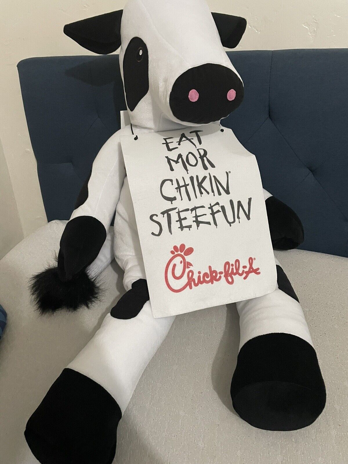 Chick-fil-a Jumbo BIG Large 36 Inch Plush Eat More Chicken Cow Store Display
