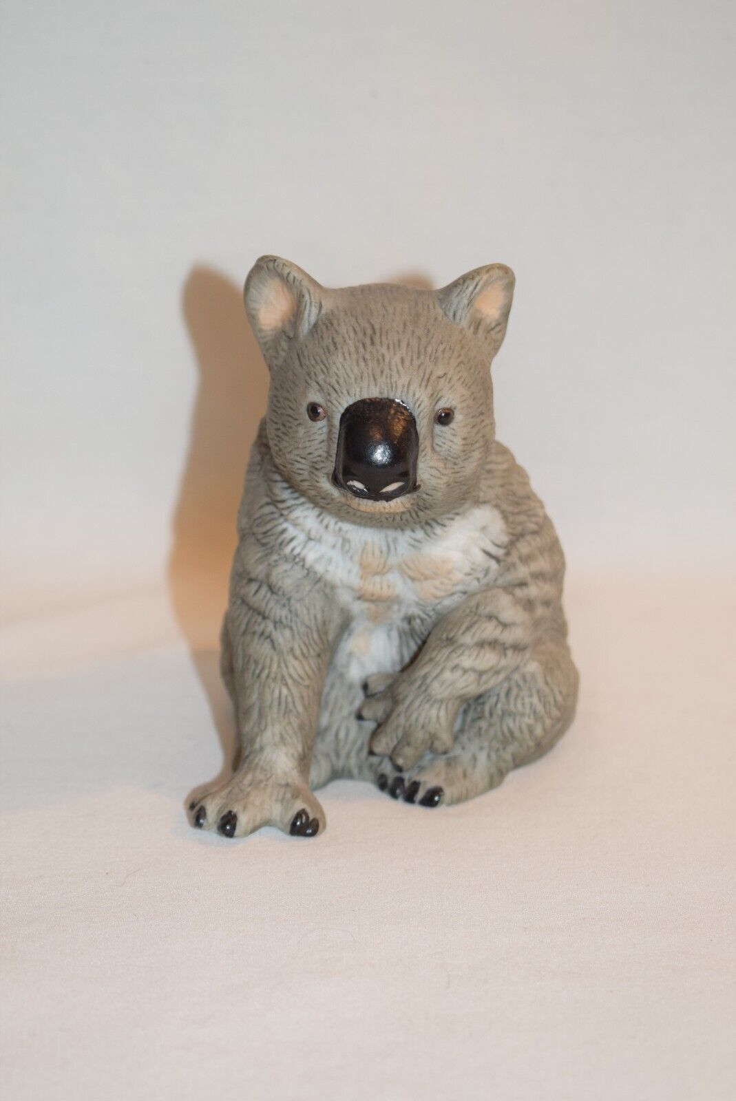 VTG Royal Heritage Koala Porcelain Figurine Realistic EUC