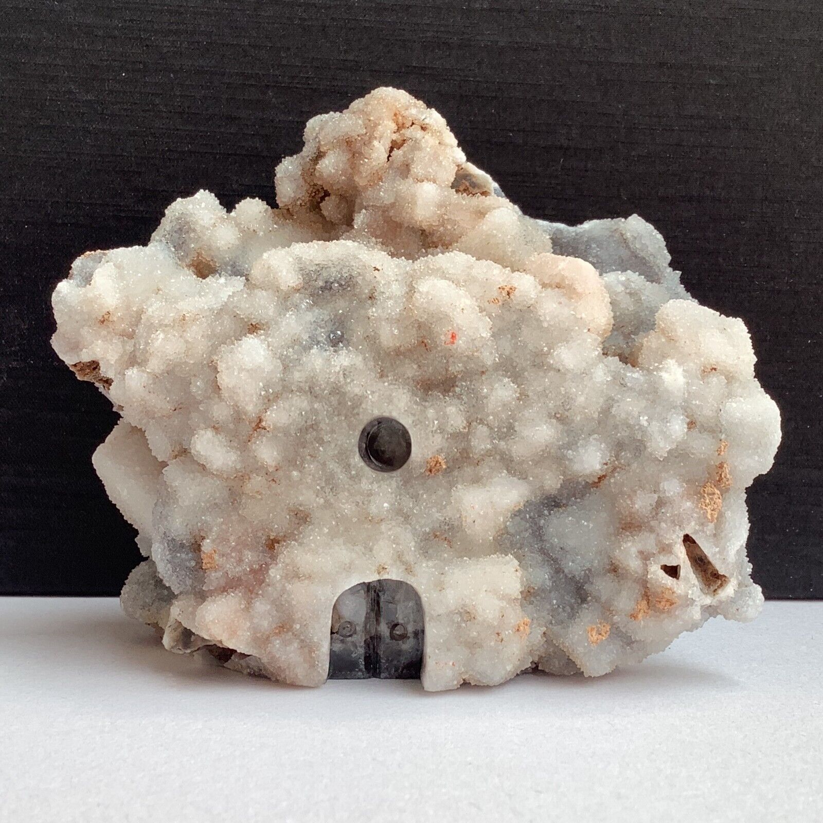 622g Natural quartz crystal cluster mineral specimen, hand-carved the house gift