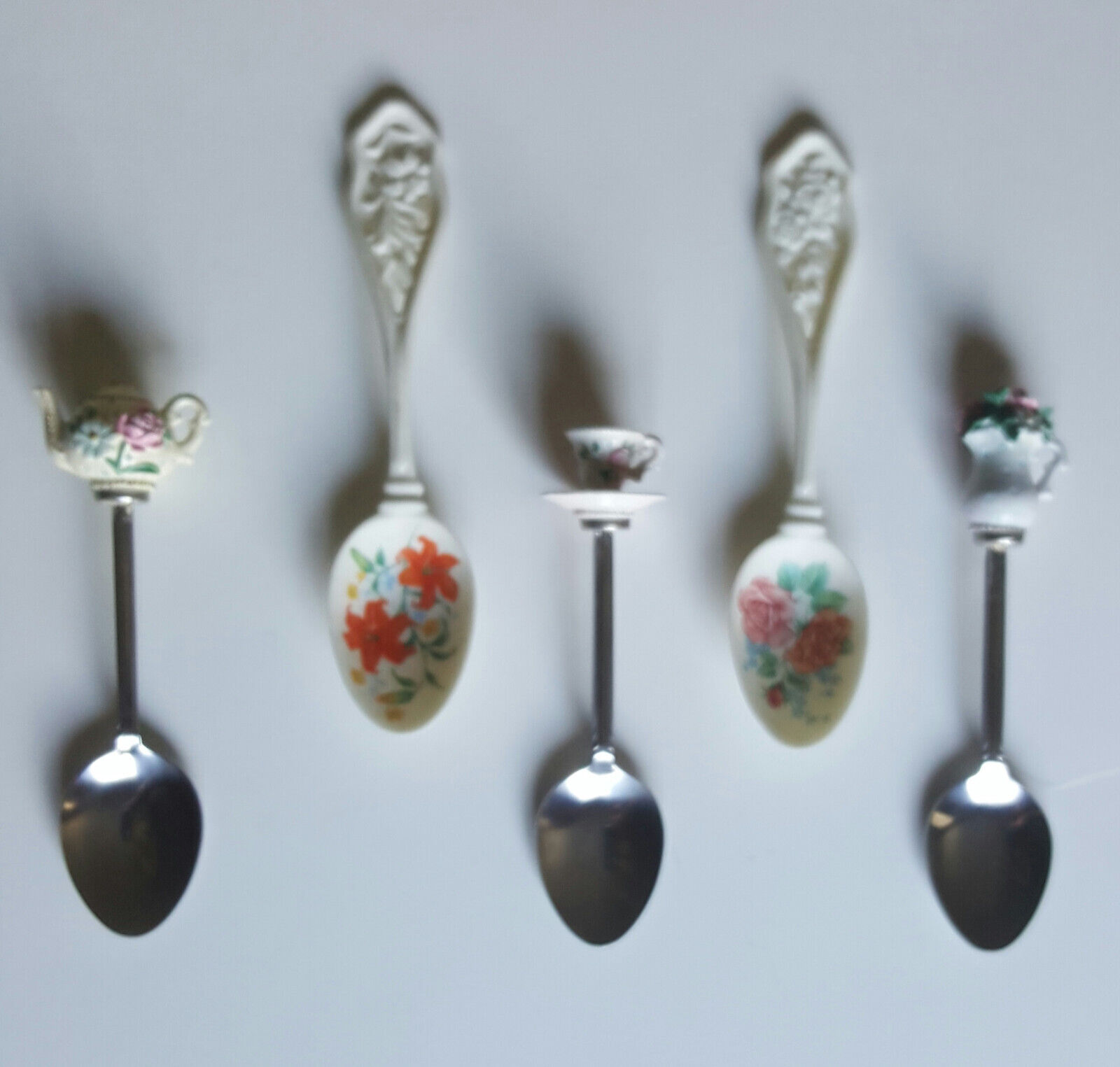 LOT~2 VTG Avon 1989 Souvernir Porcelain Floral Spoons+3 Spoons:Tea pot,Cup &Vase