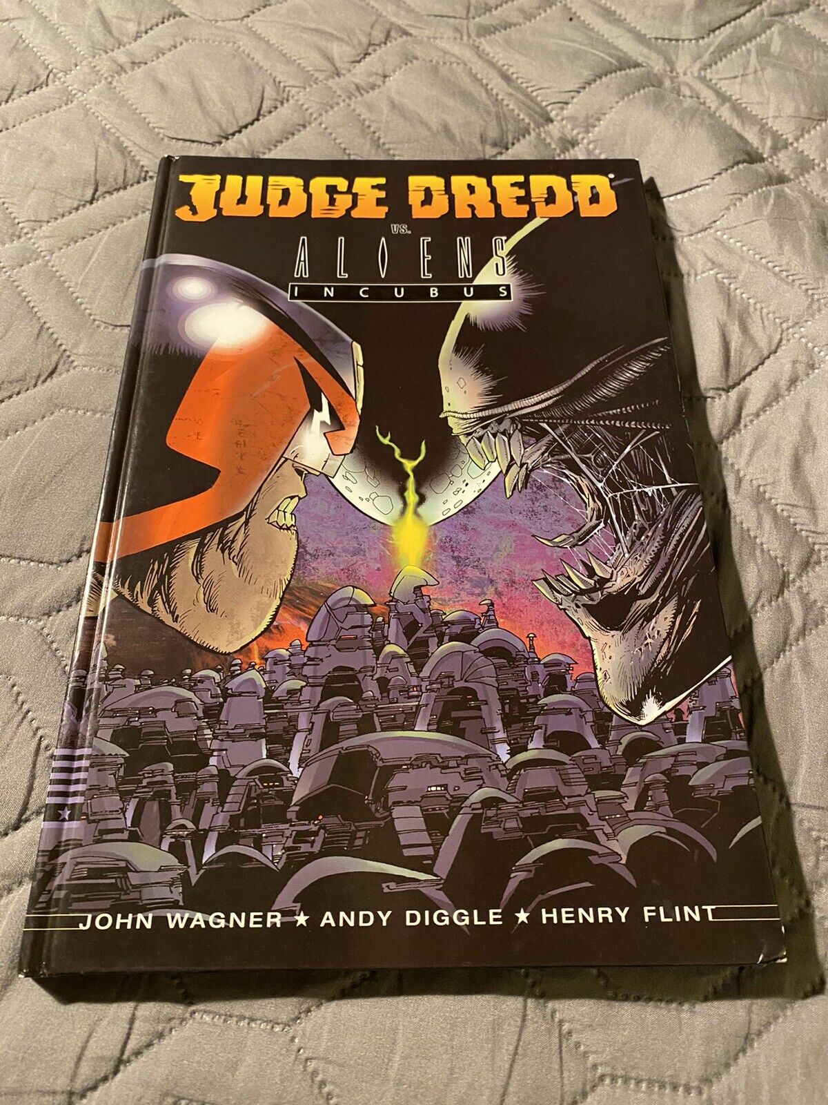 Judge Dredd vs Aliens Incubus Hardcover