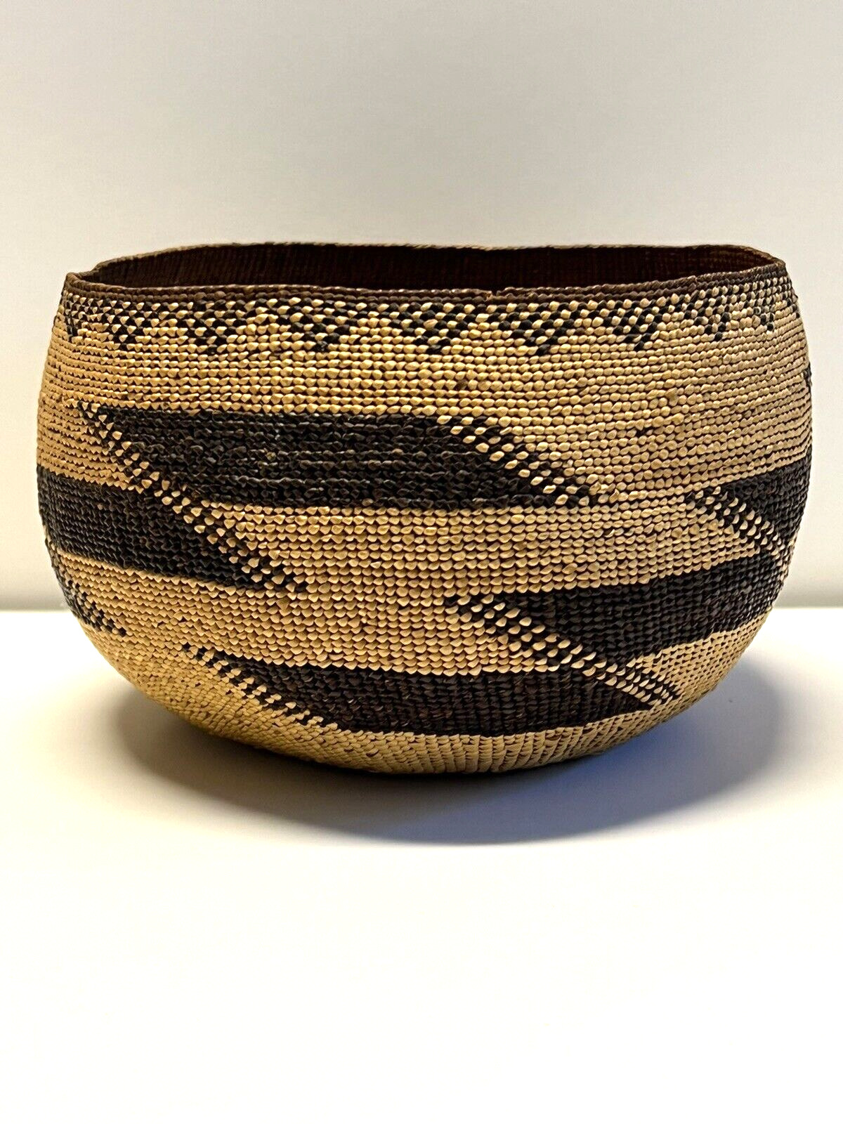 Original Native American Indian Hand Woven Basket, 1890’s - 1920’s: Lot 10