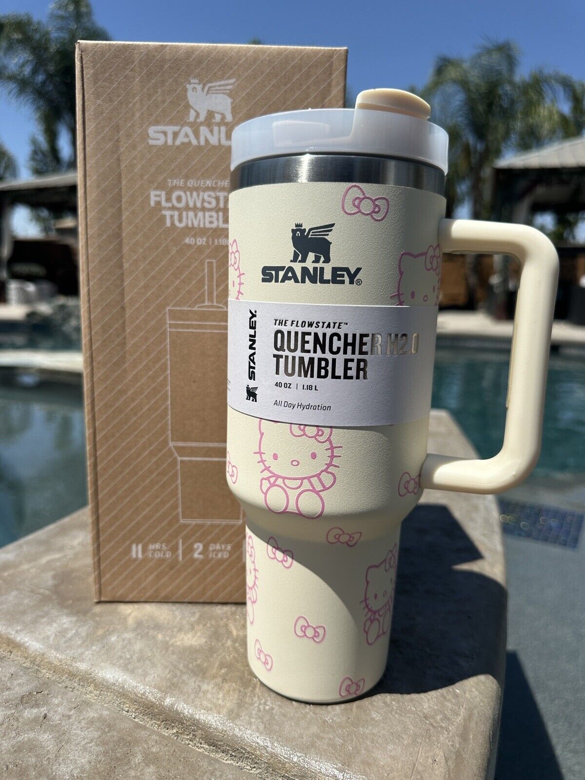 (Limited Edition) Hello Kitty Stanley Cup 40oz Tumbler  Cream  [US SELLER]