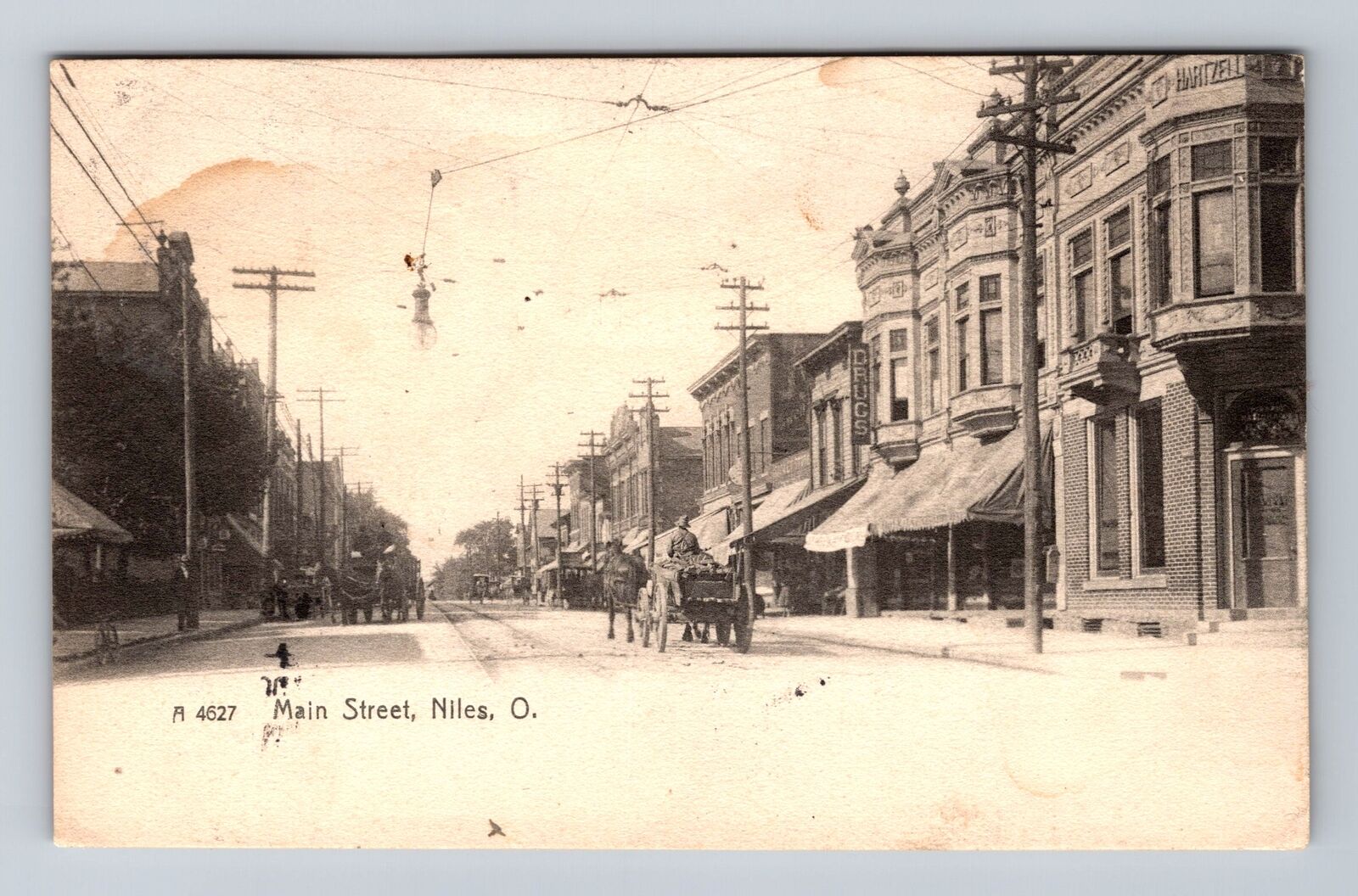 Niles OH-Ohio, Business District Main Street, Antique Vintage Postcard