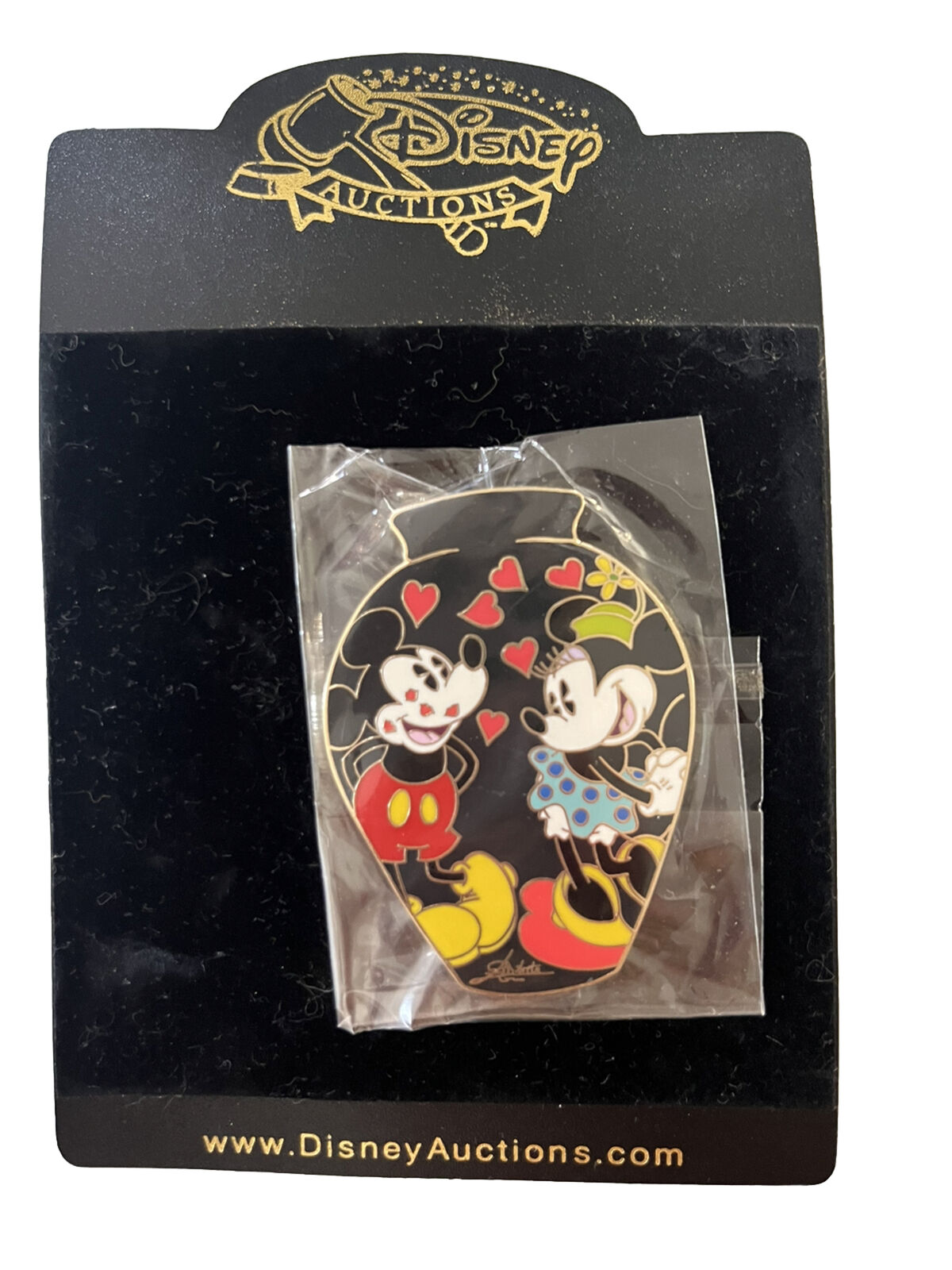 LE 100 Disney Auctions Elisabete Gomes Mickey & Minnie Mouse Hearts Vase Pin NOC