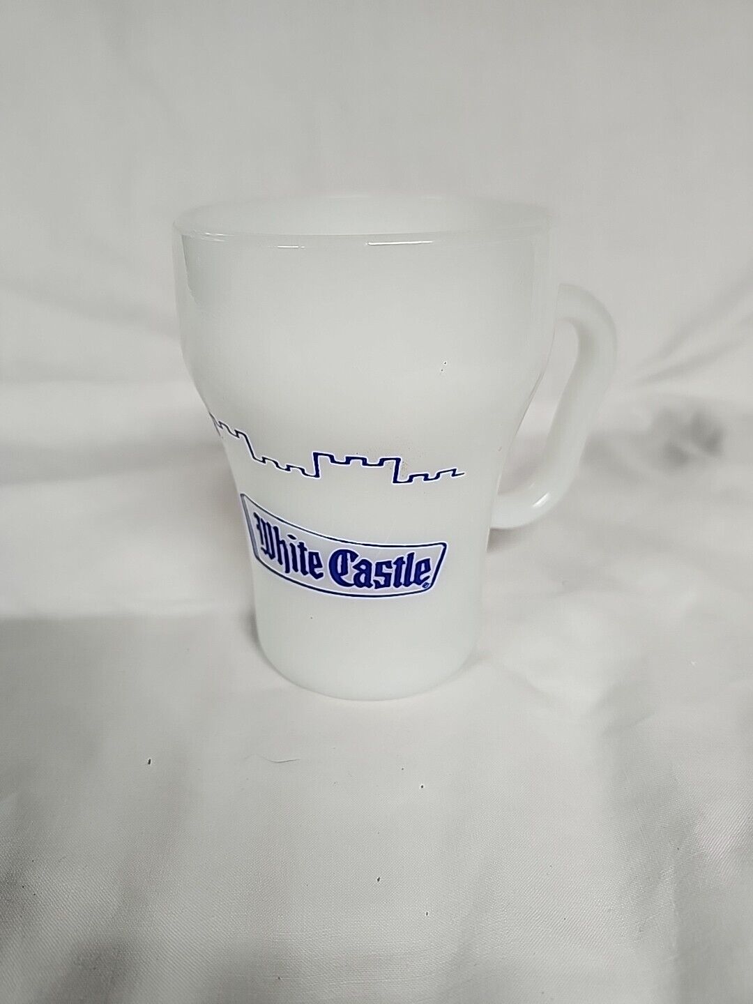VINTAGE ANCHOR HOCKING, FIRE KING, WHITE CASTLE COFFEE MUG, OVEN-PROOF MADE USA