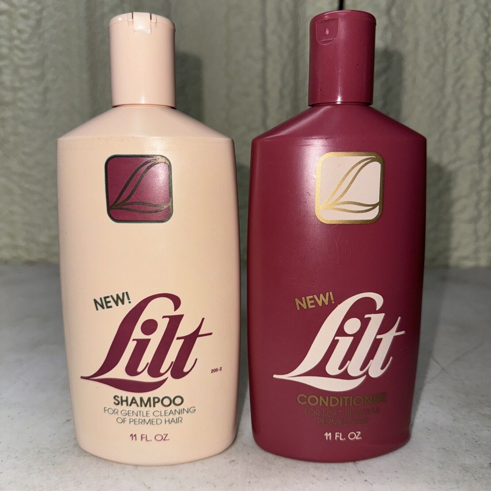 Vintage 1985 P&G Lilt Shampoo & Conditioner for Permed Hair 11 oz new