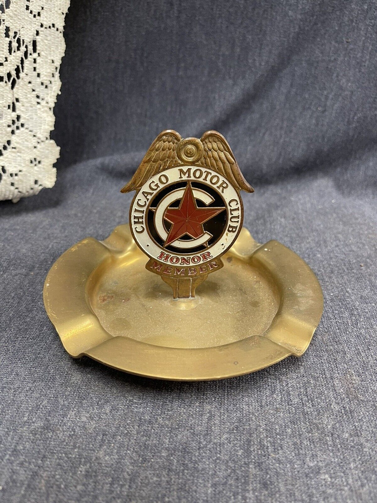 Vintage CHICAGO MOTOR CLUB HONOR MEMBER DOUBLE SIDED ASHTRAY CIGAR CIGARETTE