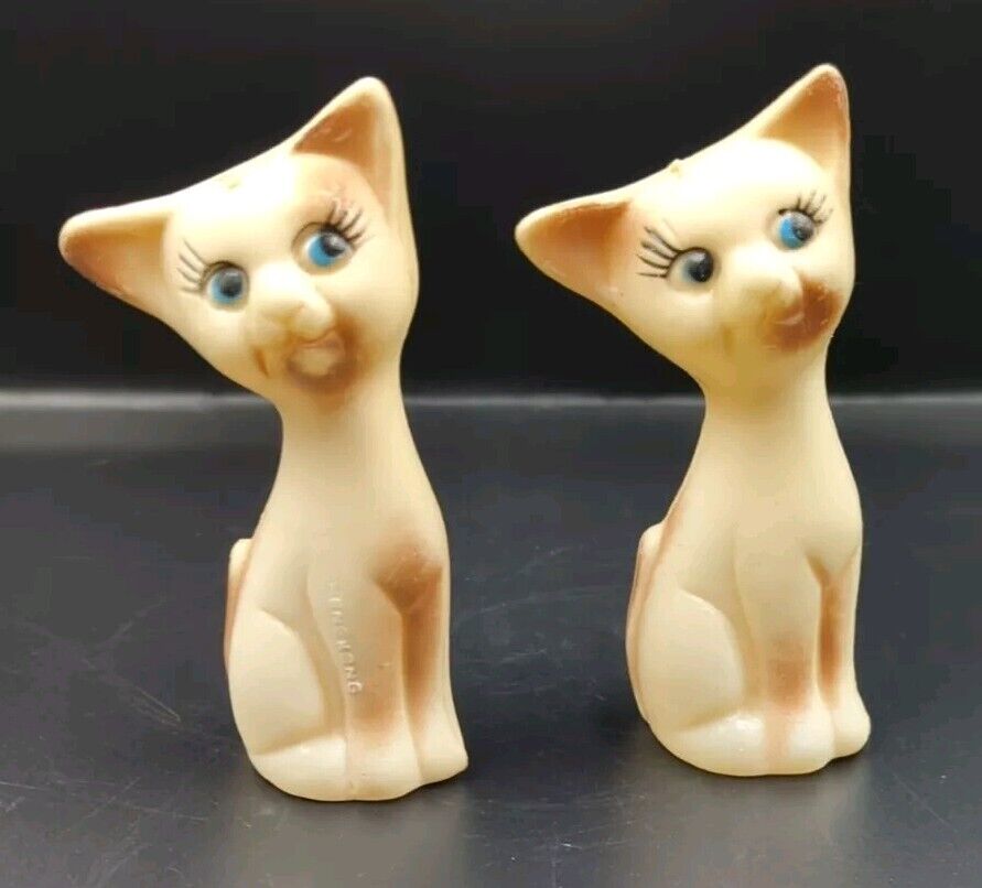 Vintage Plastic Siamese Cat Salt And Pepper Shakers